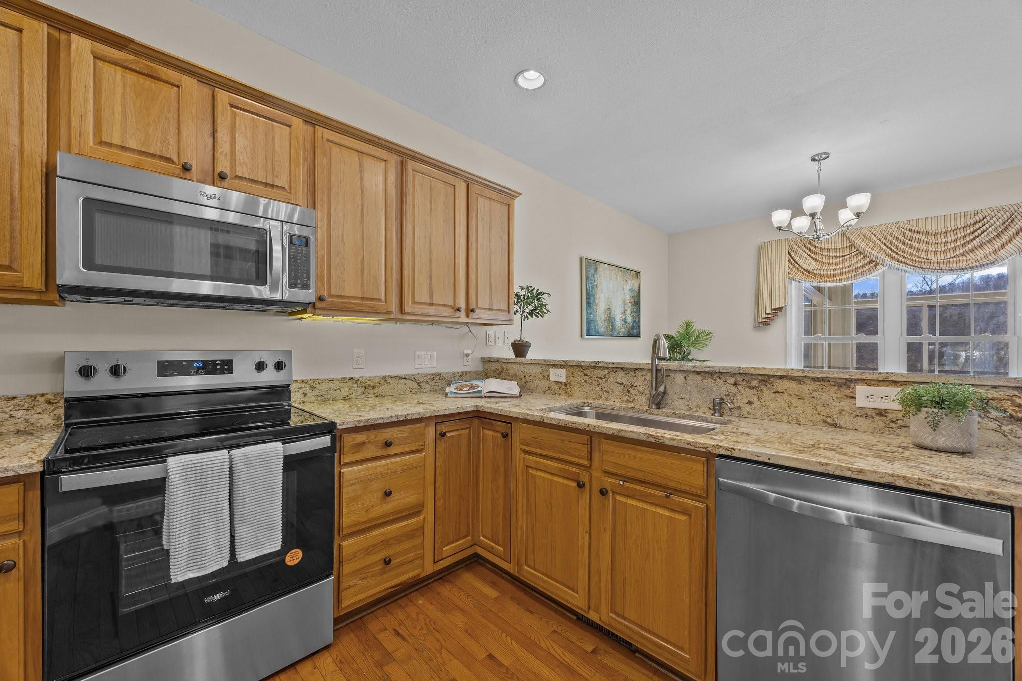 612 Vista Falls Road — Mills River