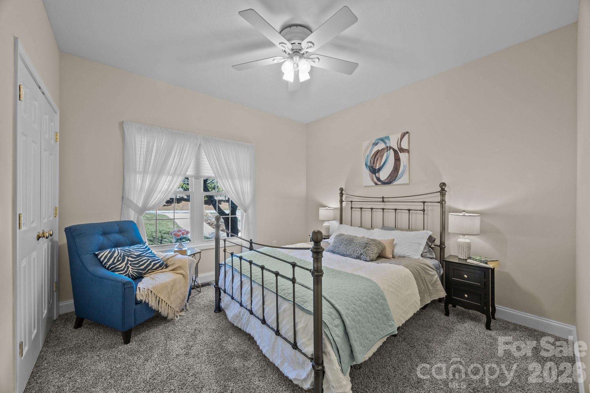 612 Vista Falls Road — Mills River