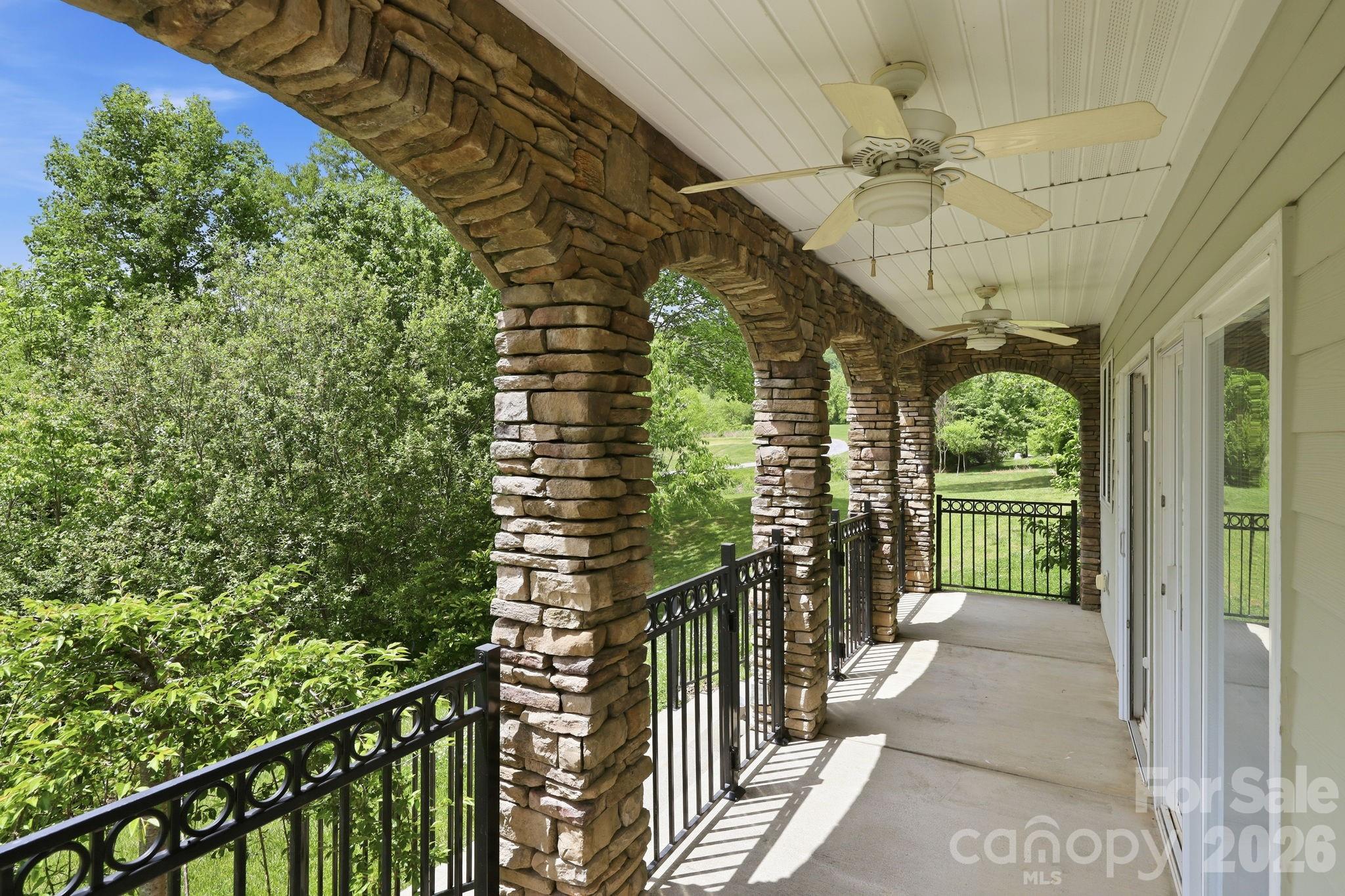 612 Vista Falls Road — Mills River