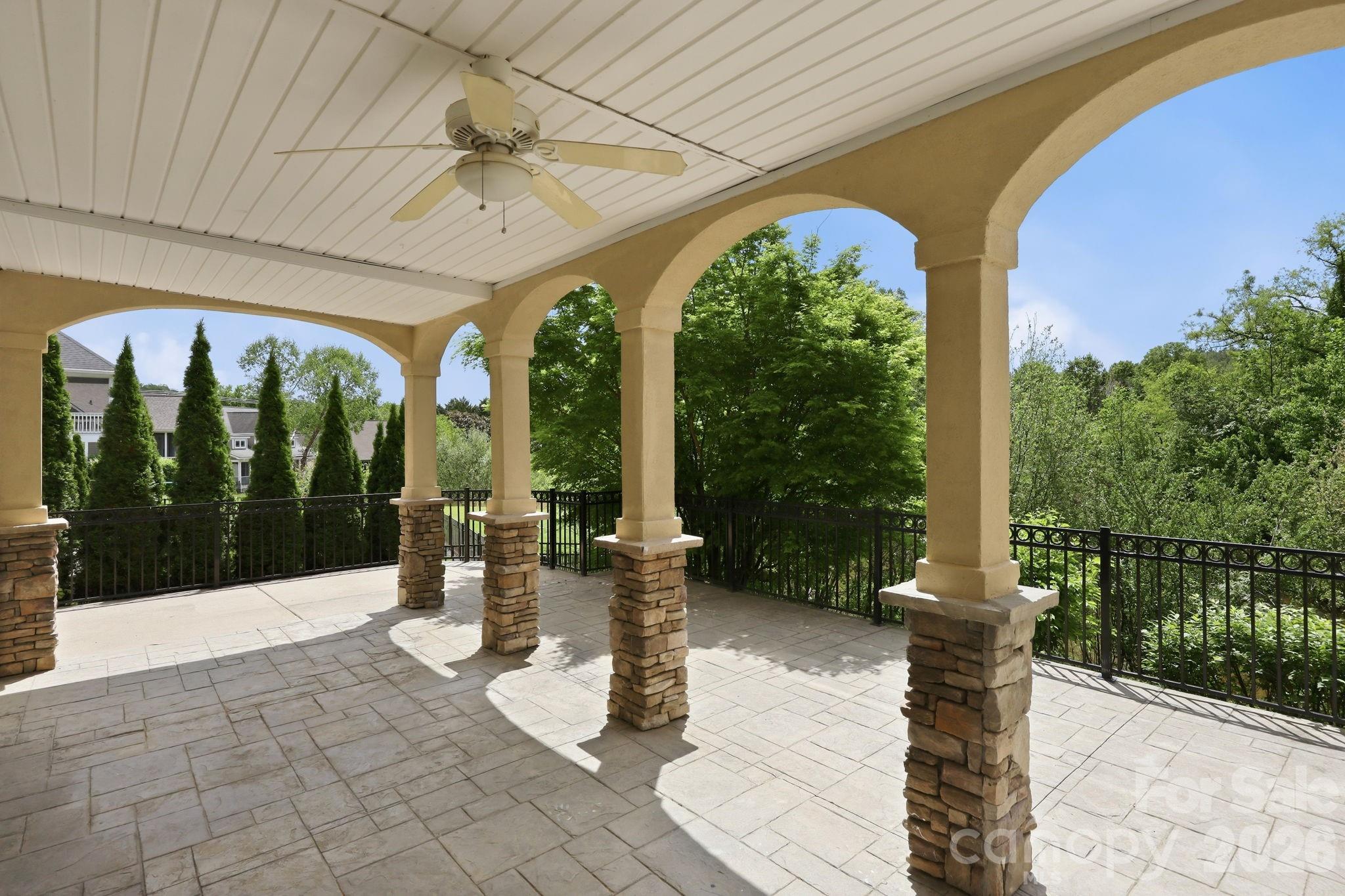 612 Vista Falls Road — Mills River