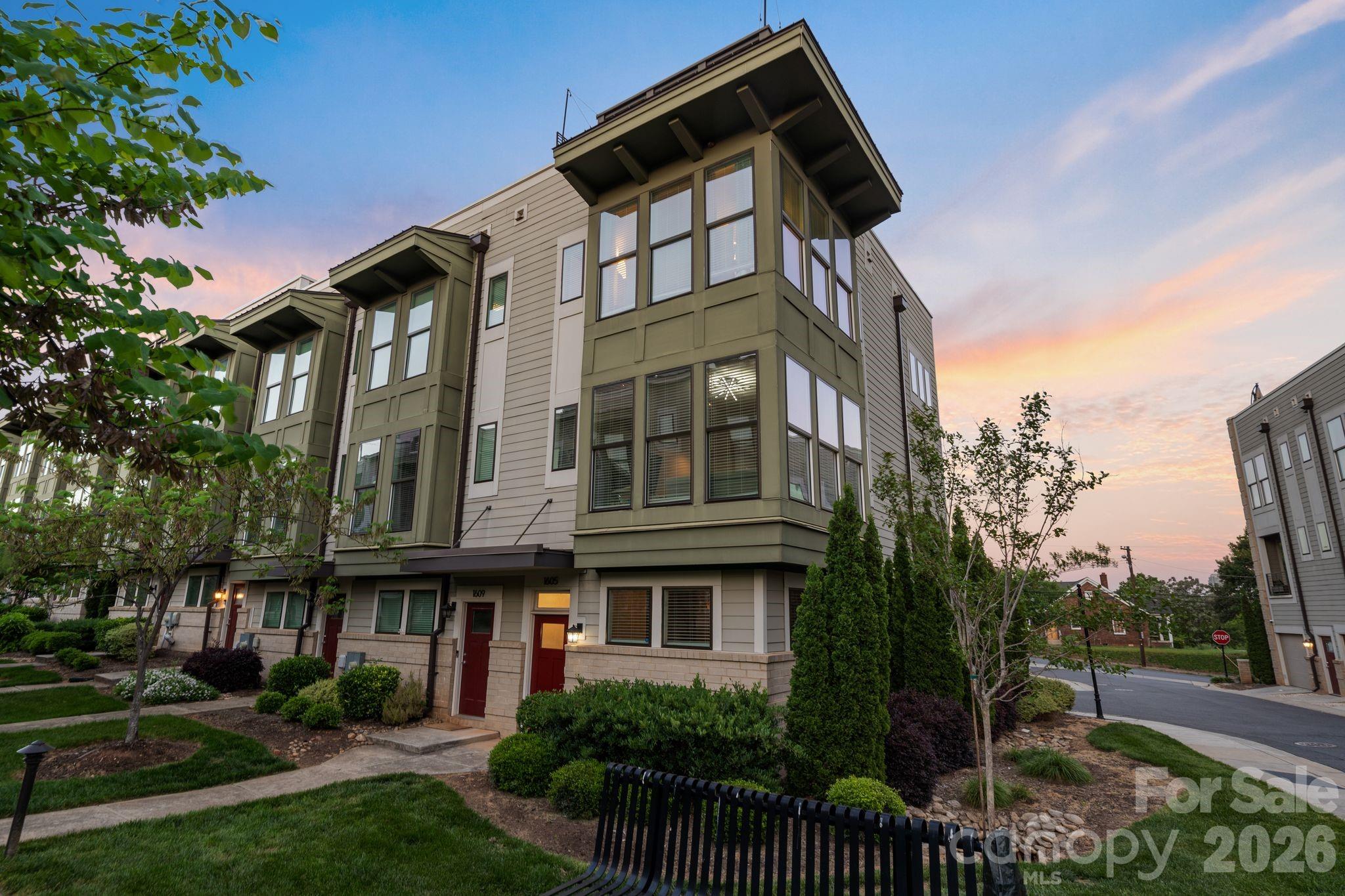1605 Cannon View Lane — Charlotte