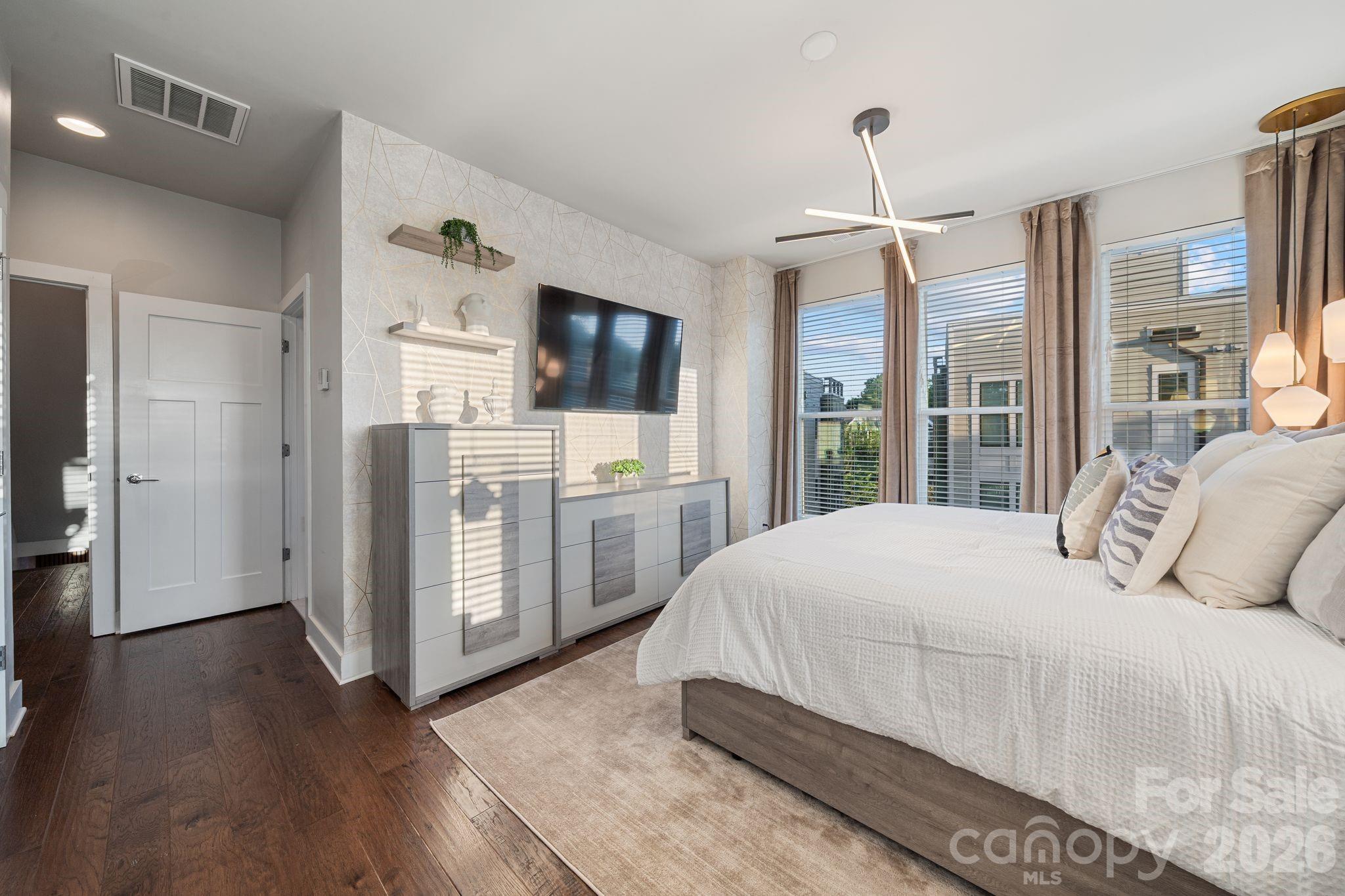 1605 Cannon View Lane — Charlotte