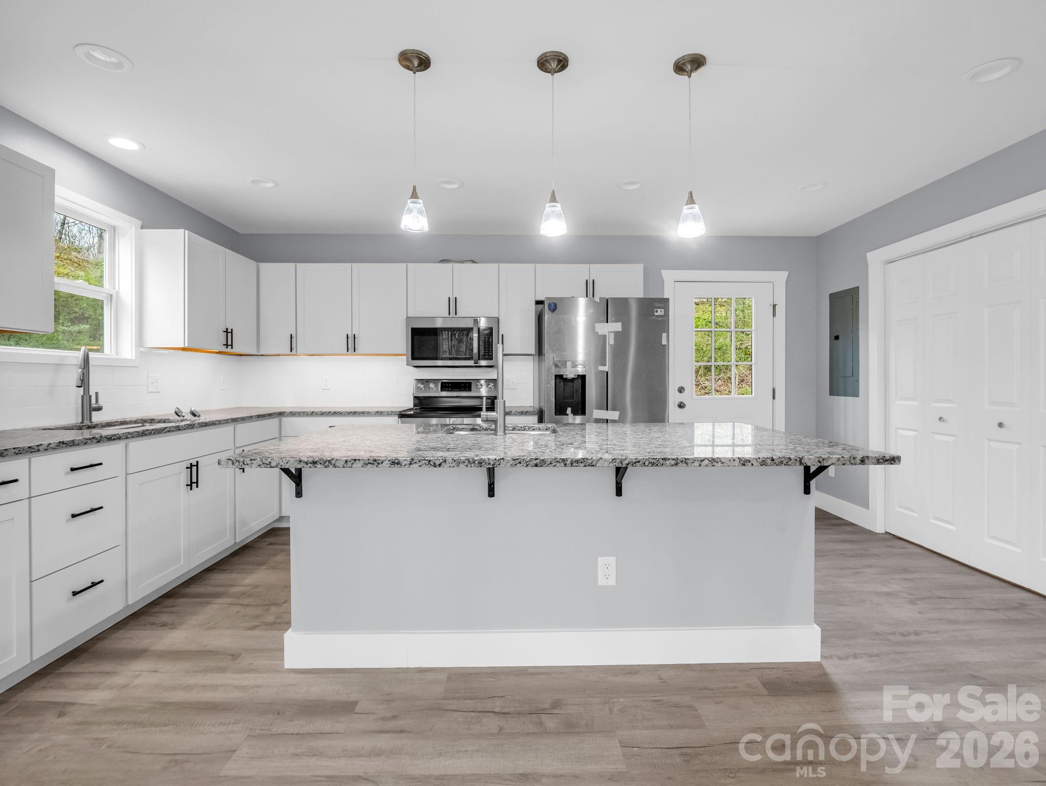 1460 Pickens Highway — Rosman