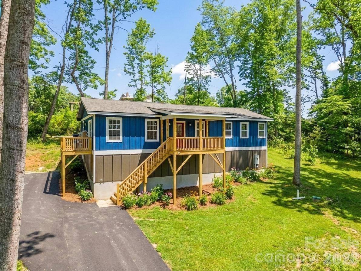1460 Pickens Highway — Rosman