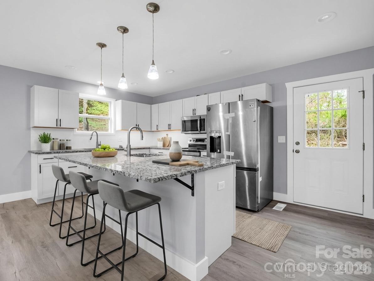 1460 Pickens Highway — Rosman