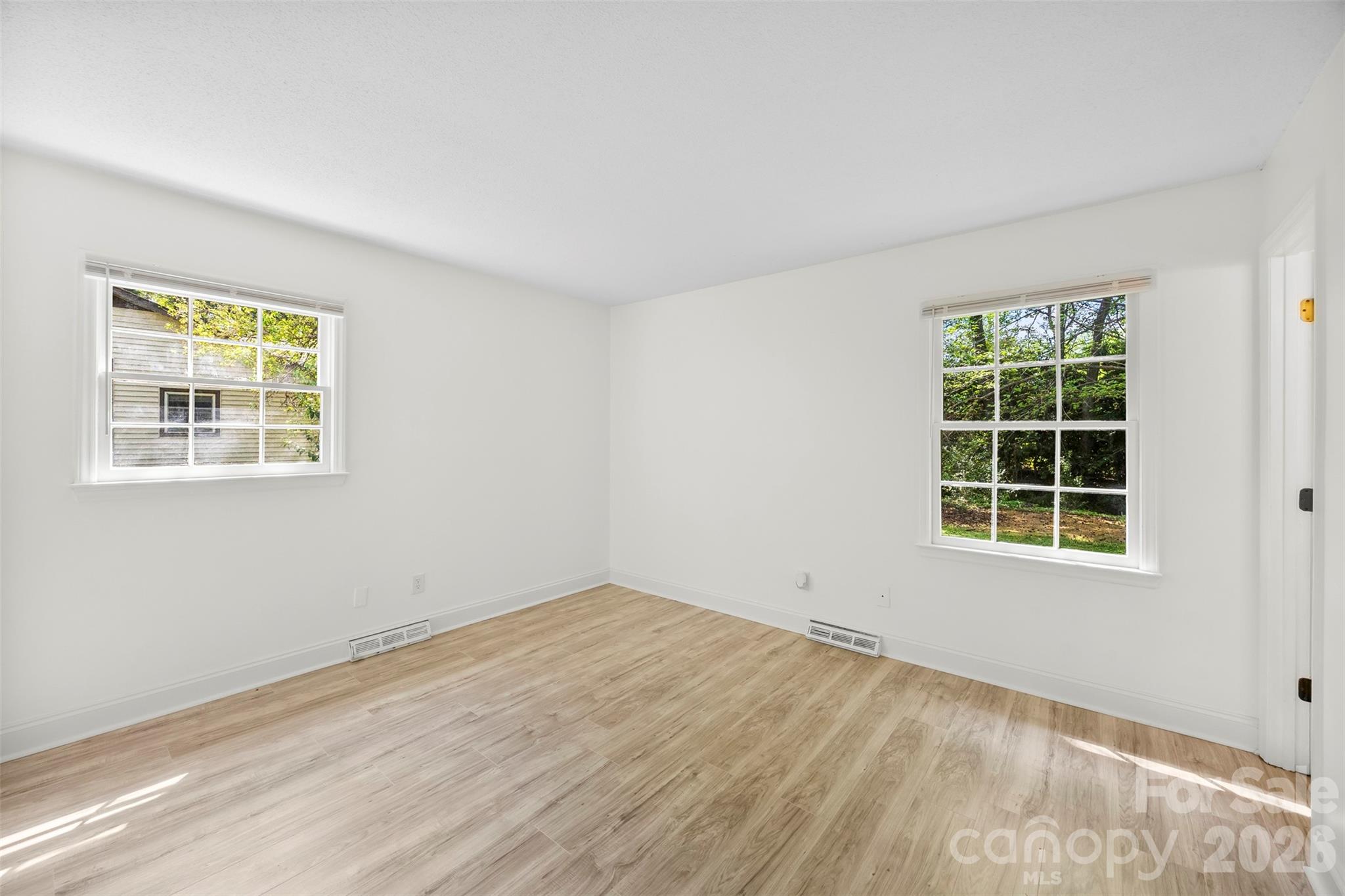425 Whitethorn Drive — Gastonia
