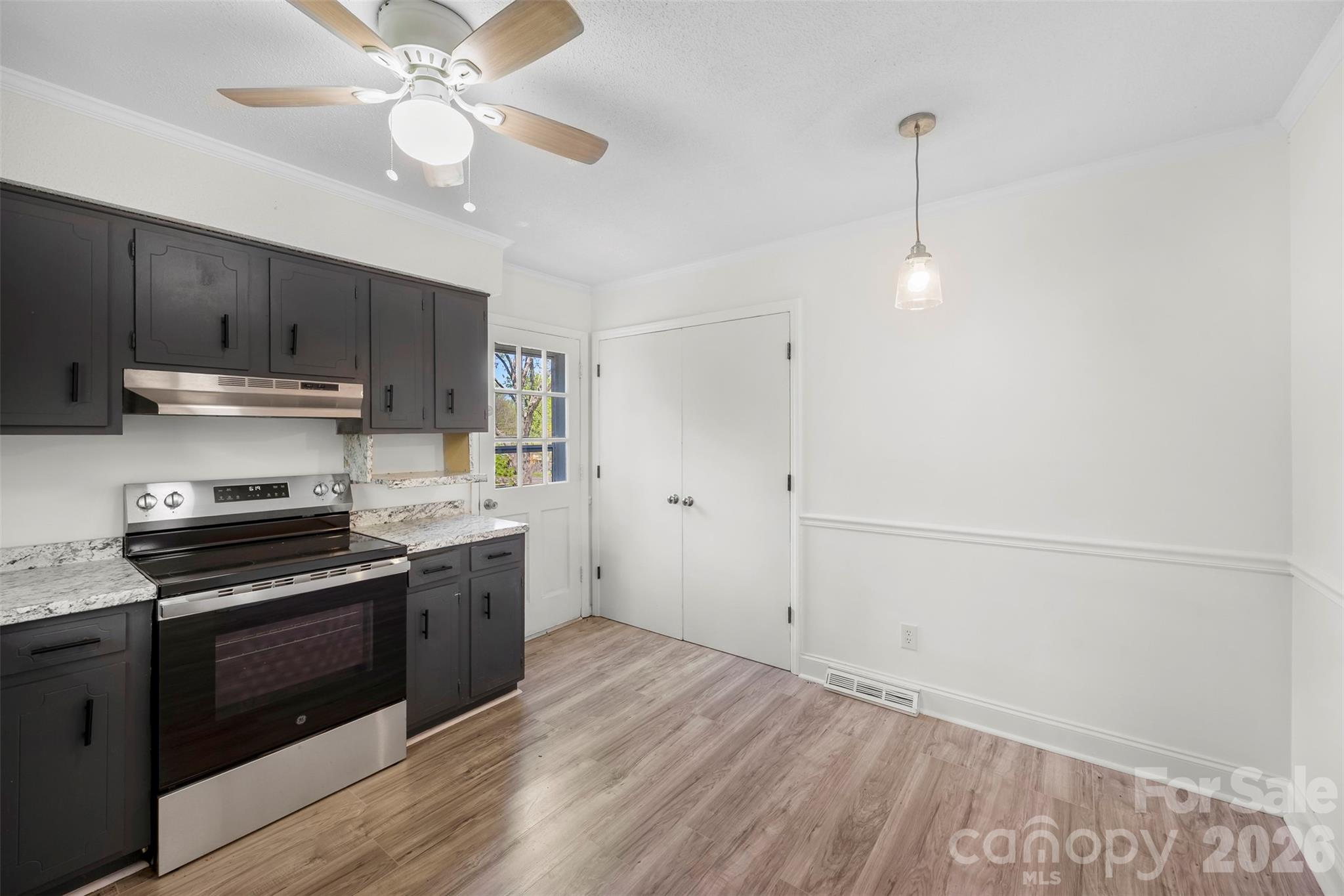 425 Whitethorn Drive — Gastonia
