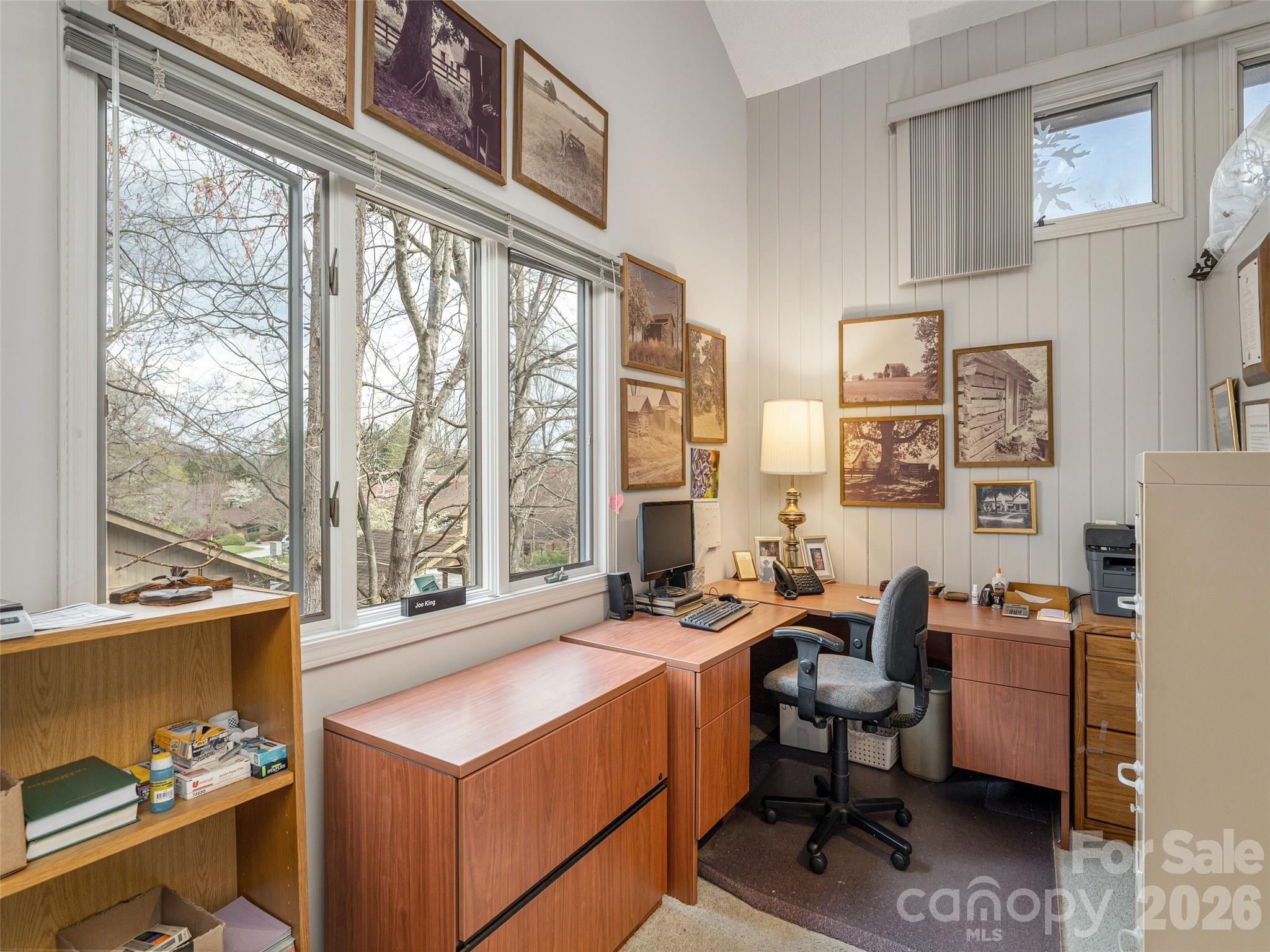601 Red Oak Drive — Hendersonville