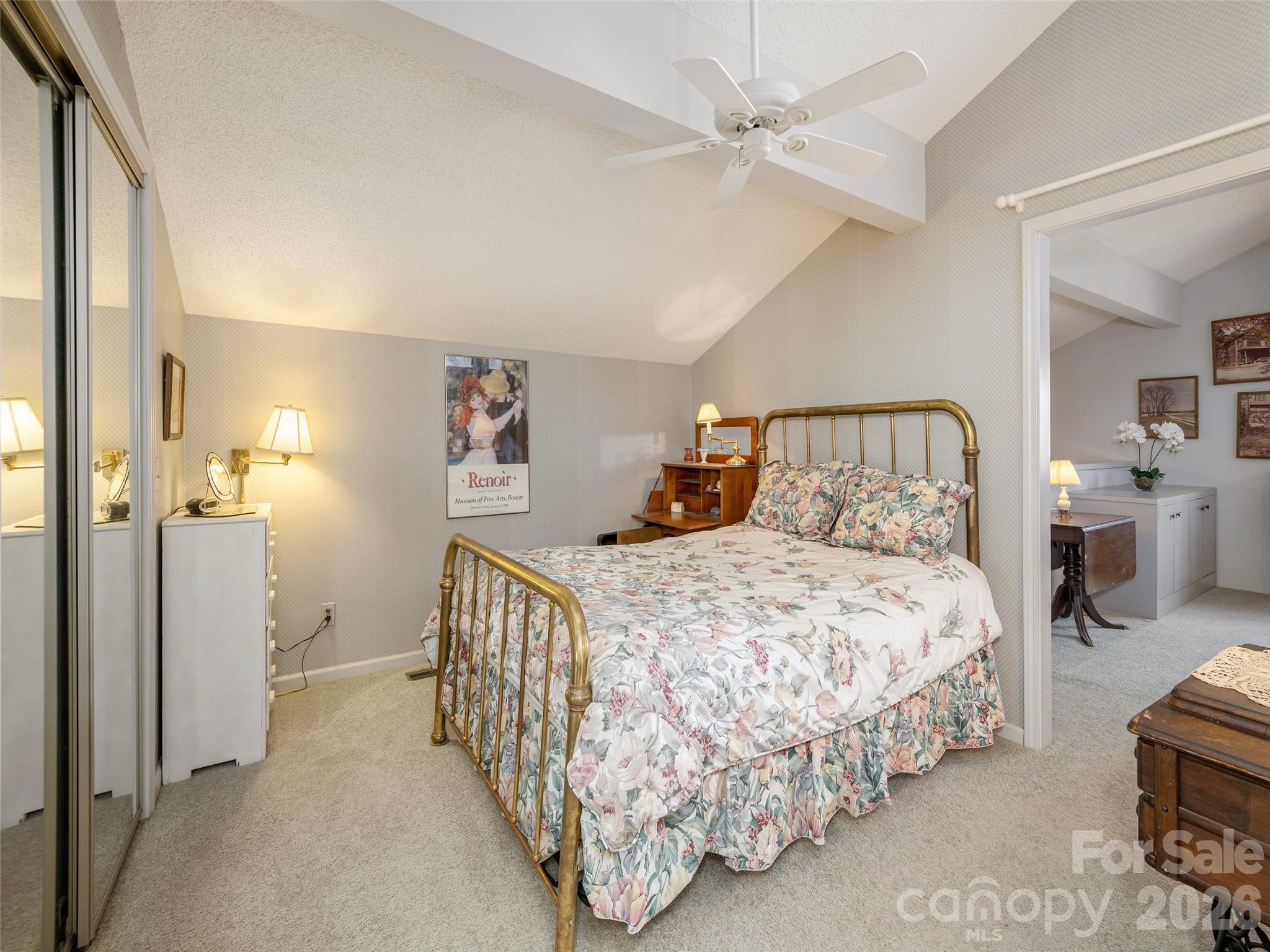 601 Red Oak Drive — Hendersonville