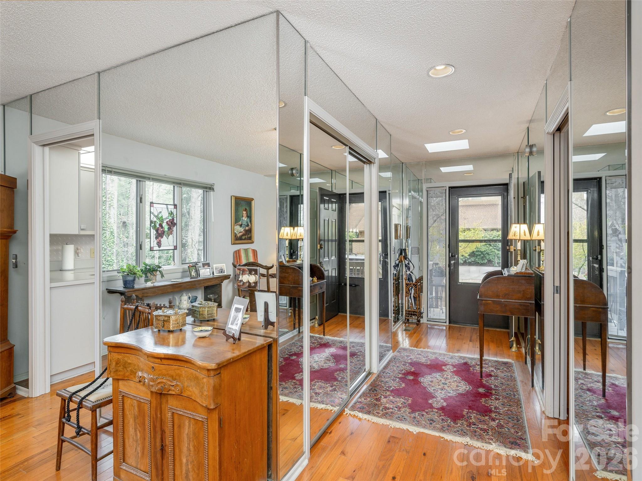 601 Red Oak Drive — Hendersonville