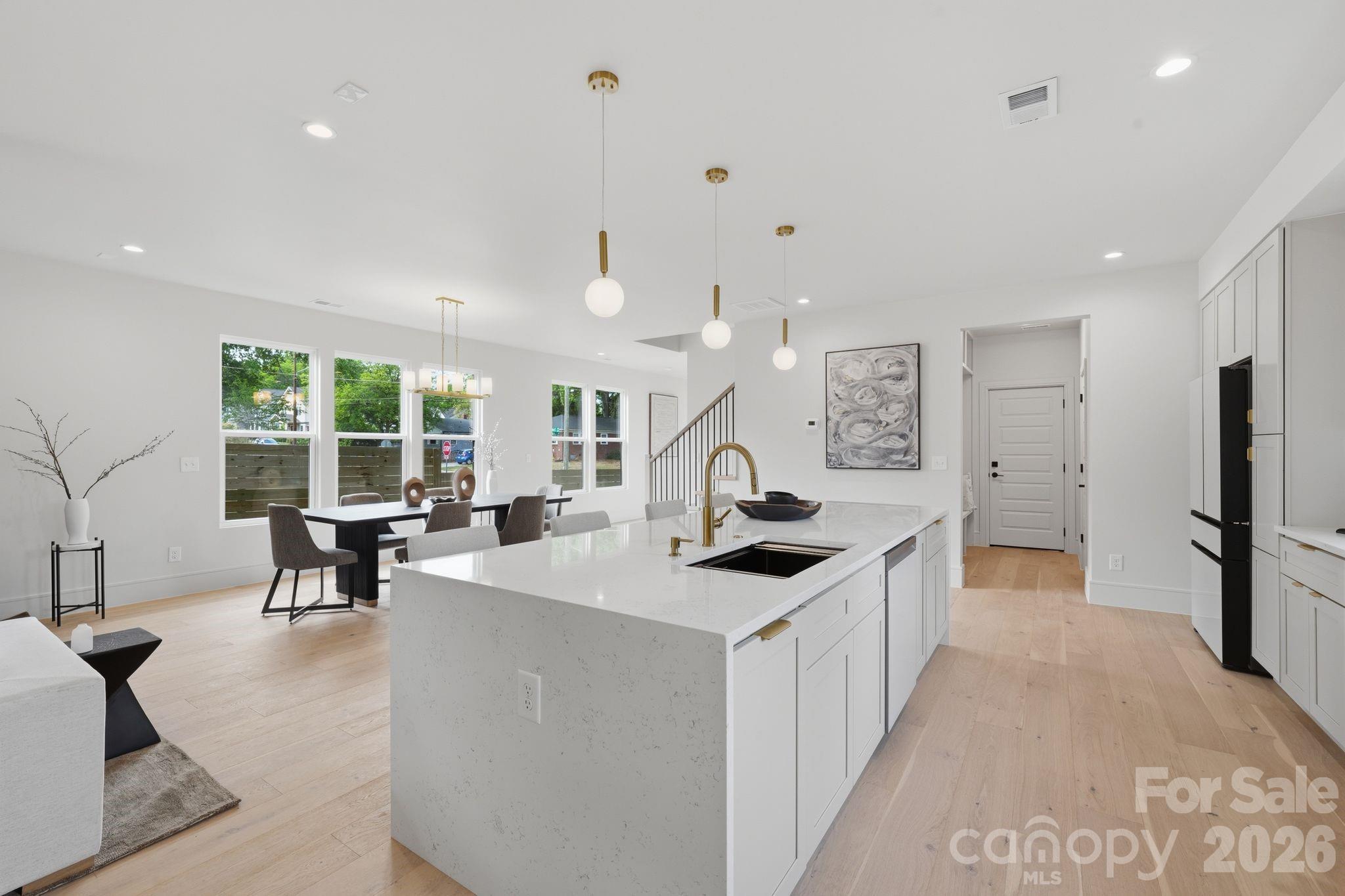 1404 Downs Avenue — Charlotte