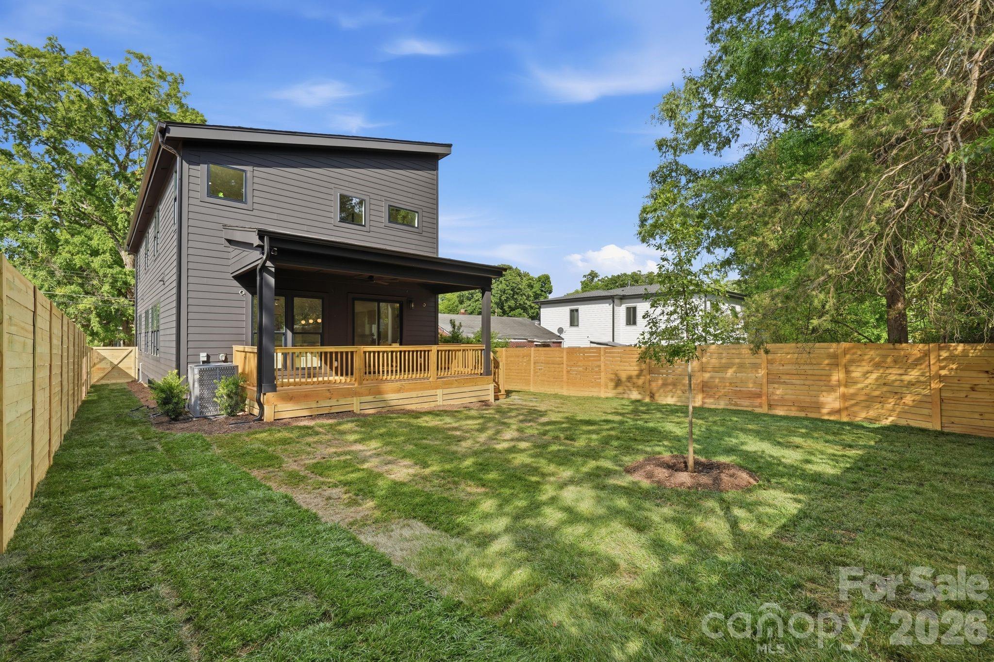 1404 Downs Avenue — Charlotte