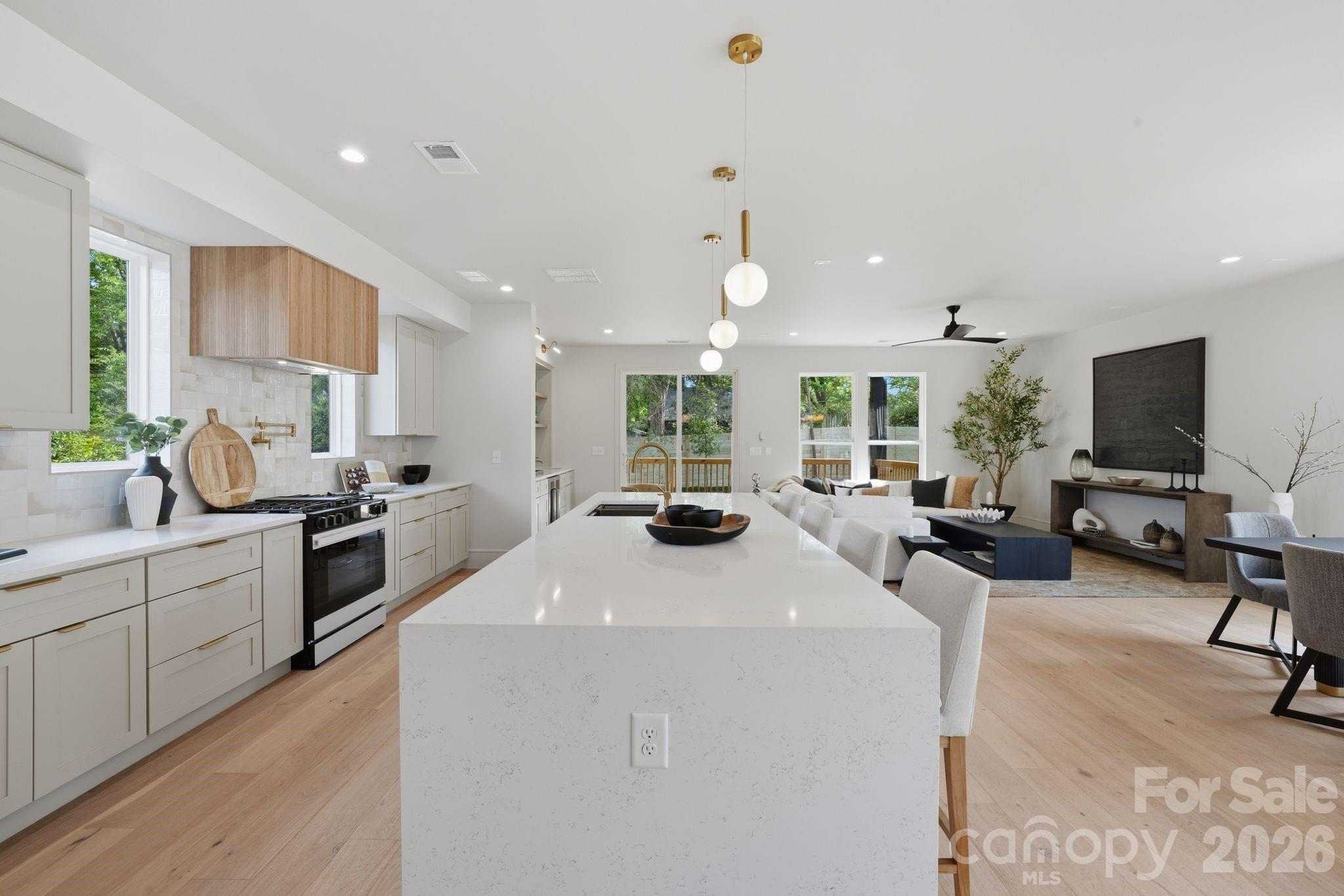 1404 Downs Avenue — Charlotte