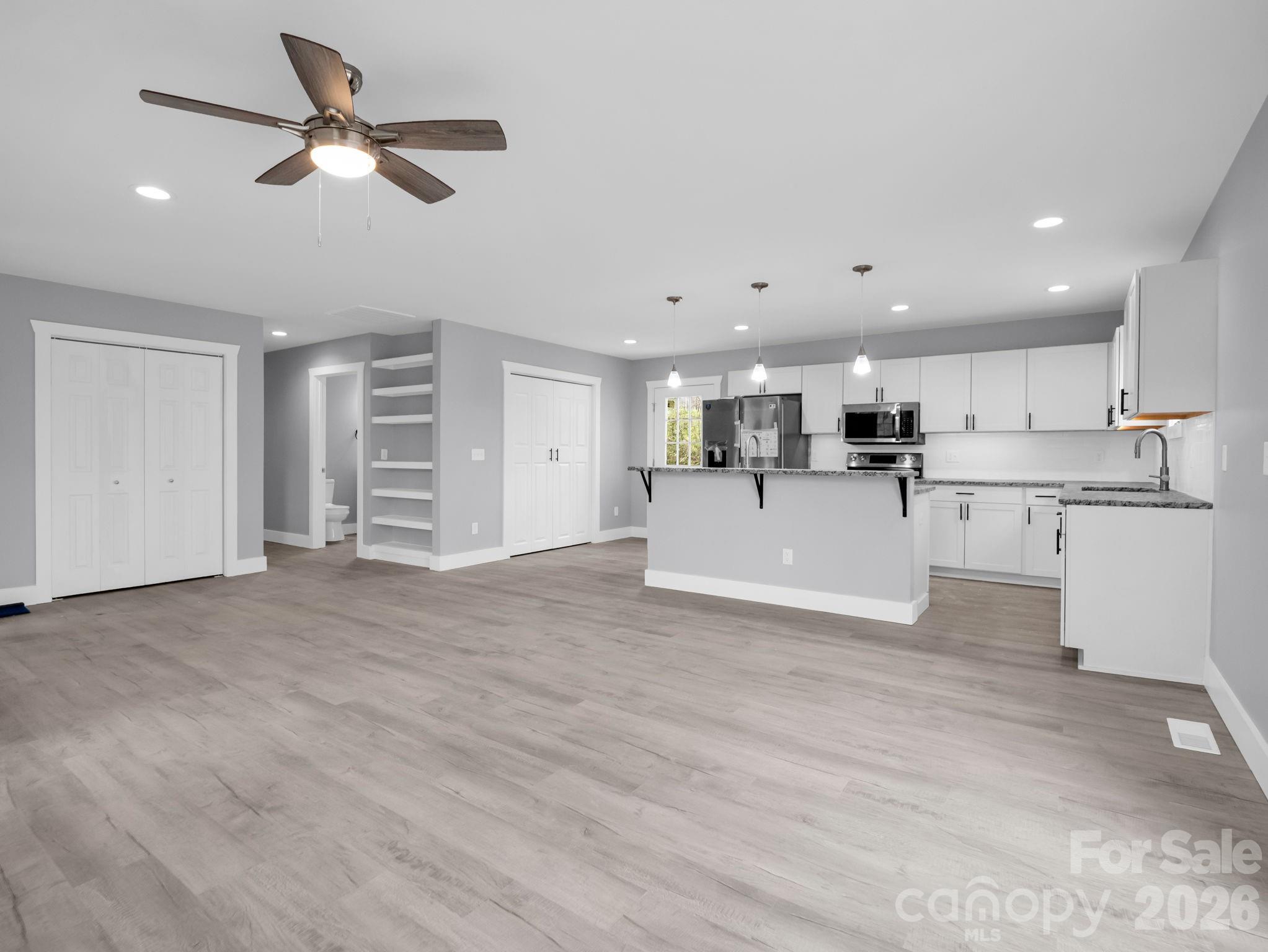 1458 Pickens Highway — Rosman