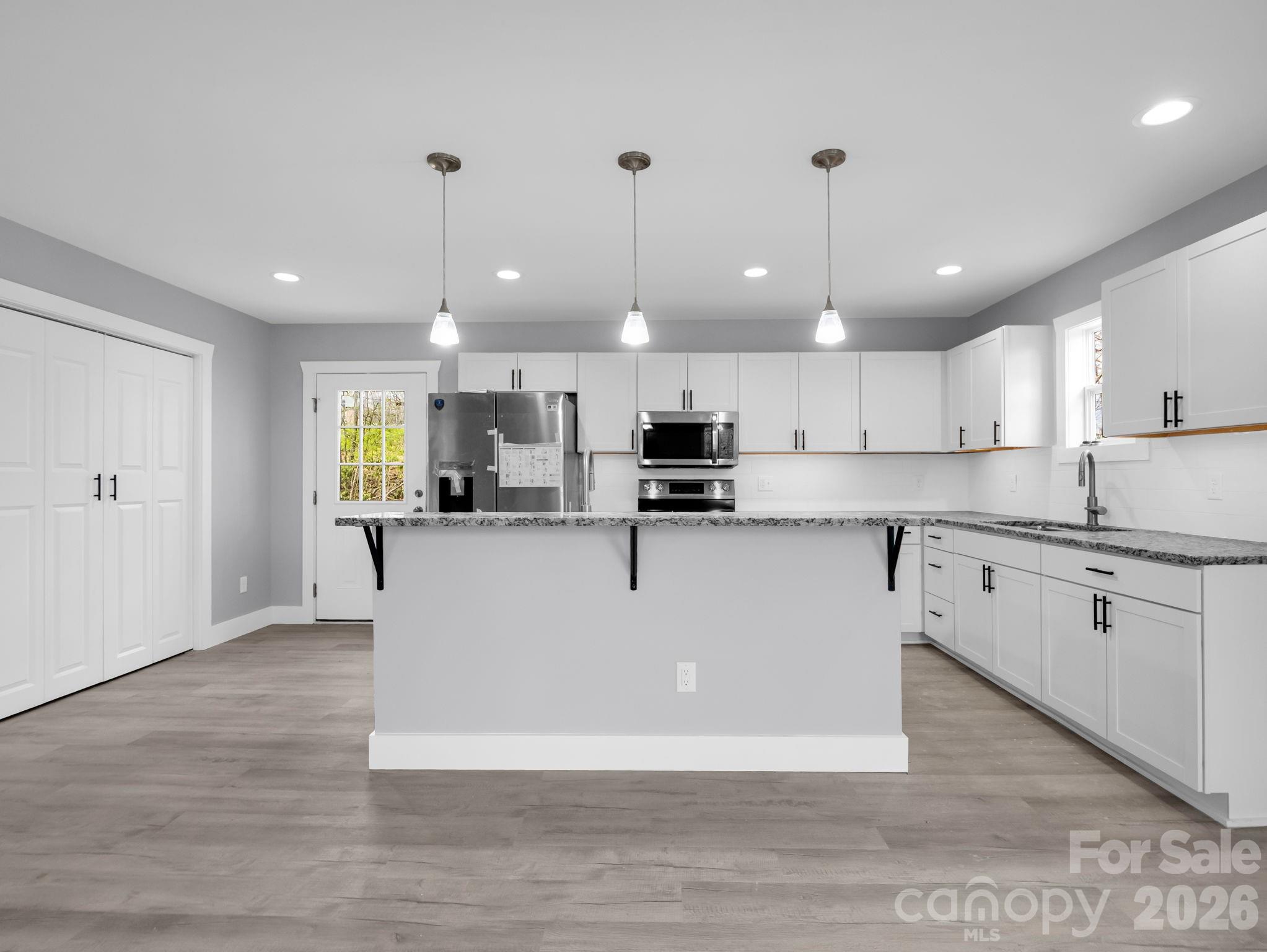 1458 Pickens Highway — Rosman