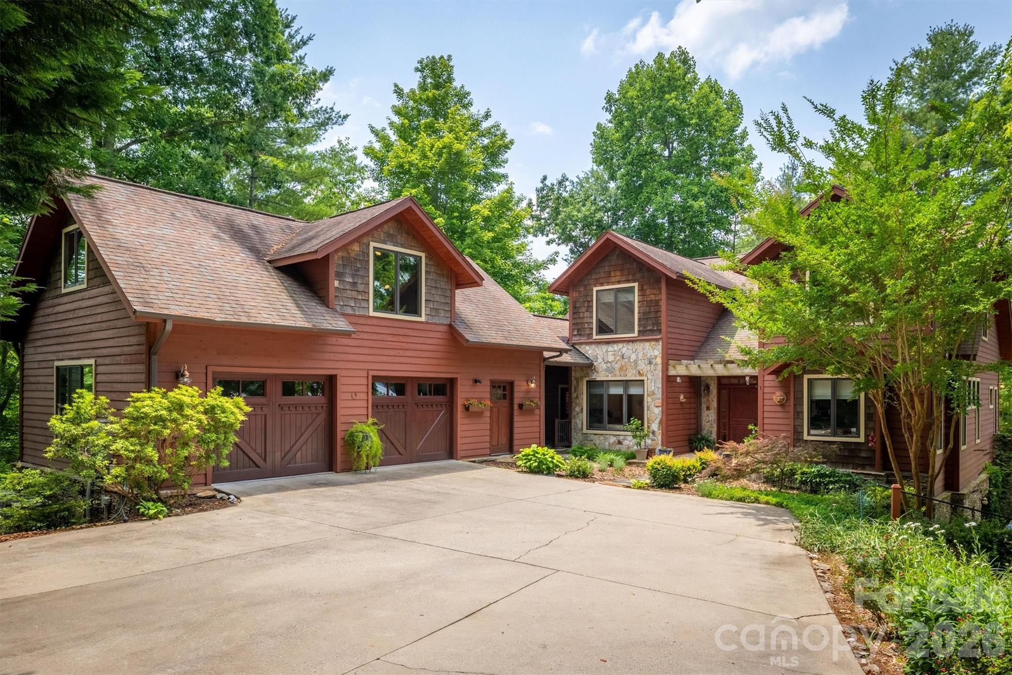 5162 Beech Bluff Drive — Morganton