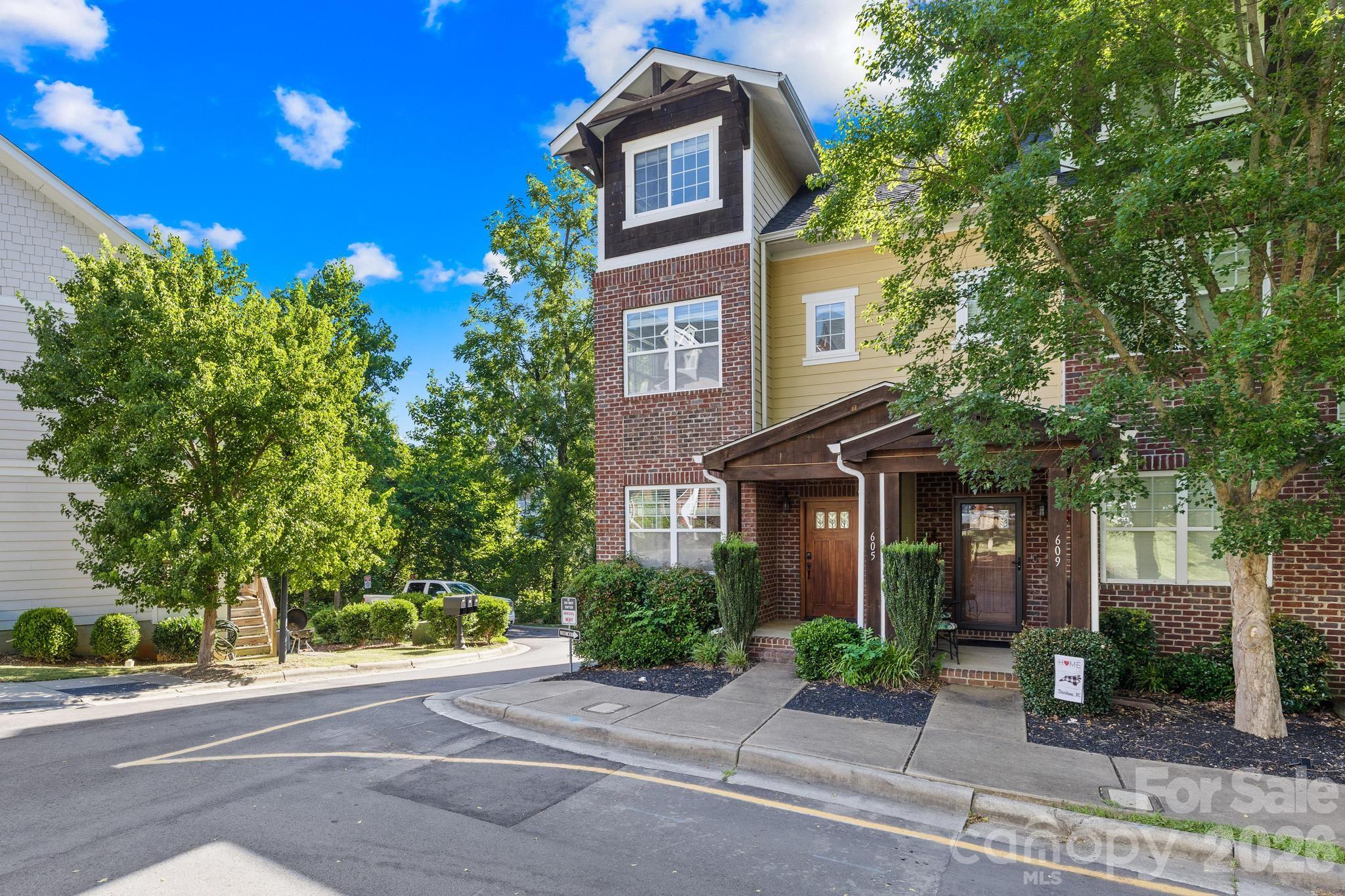 605 Village Main Circle — Davidson
