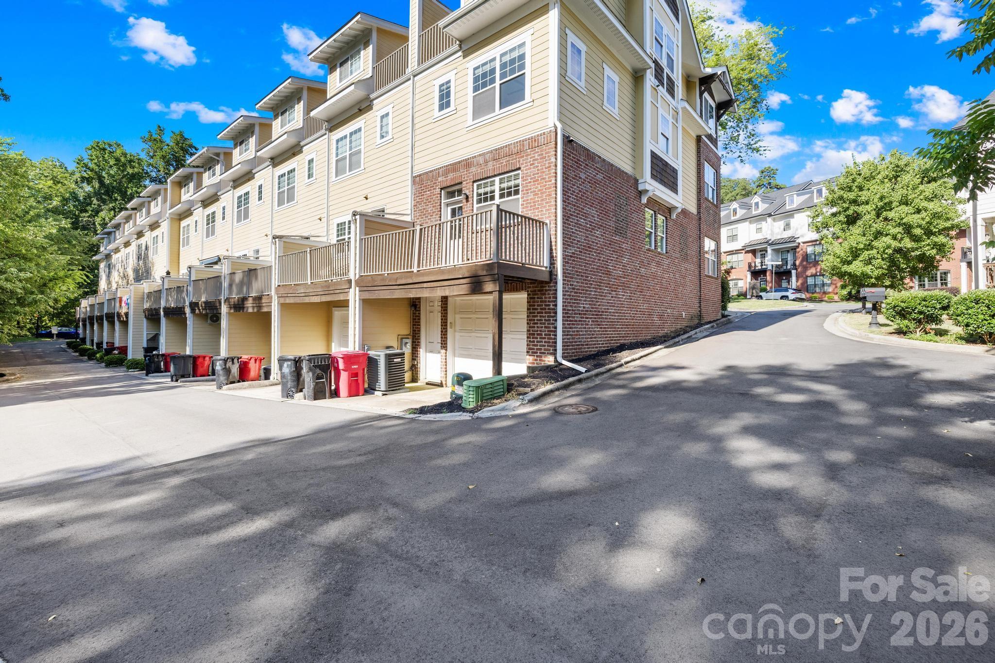605 Village Main Circle — Davidson