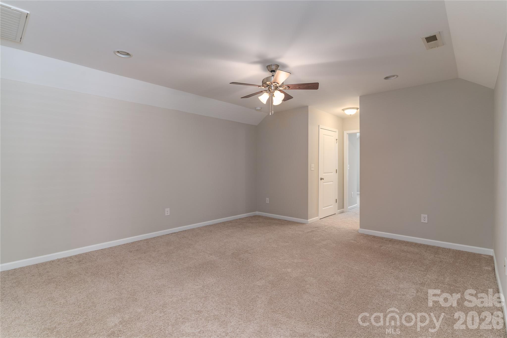 2214 Seagull Drive — Denver