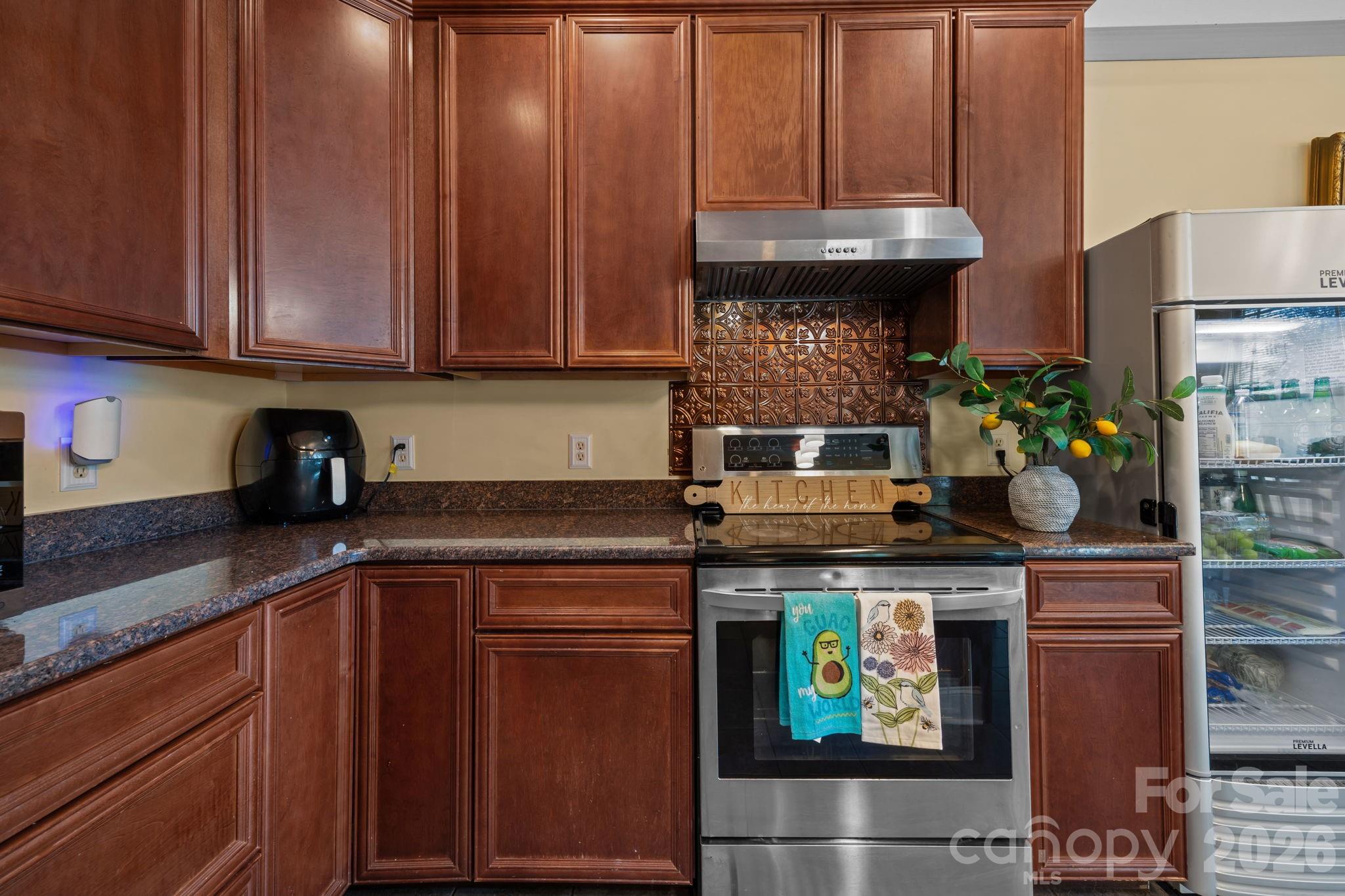 4 AMARETTO Drive — Candler