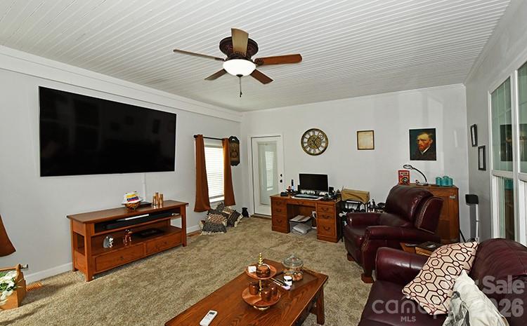 3020 Archer Way Drive — Iron Station