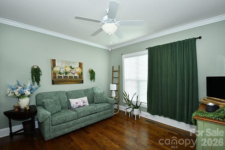 3020 Archer Way Drive — Iron Station