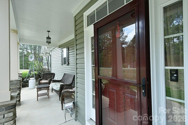 3020 Archer Way Drive — Iron Station