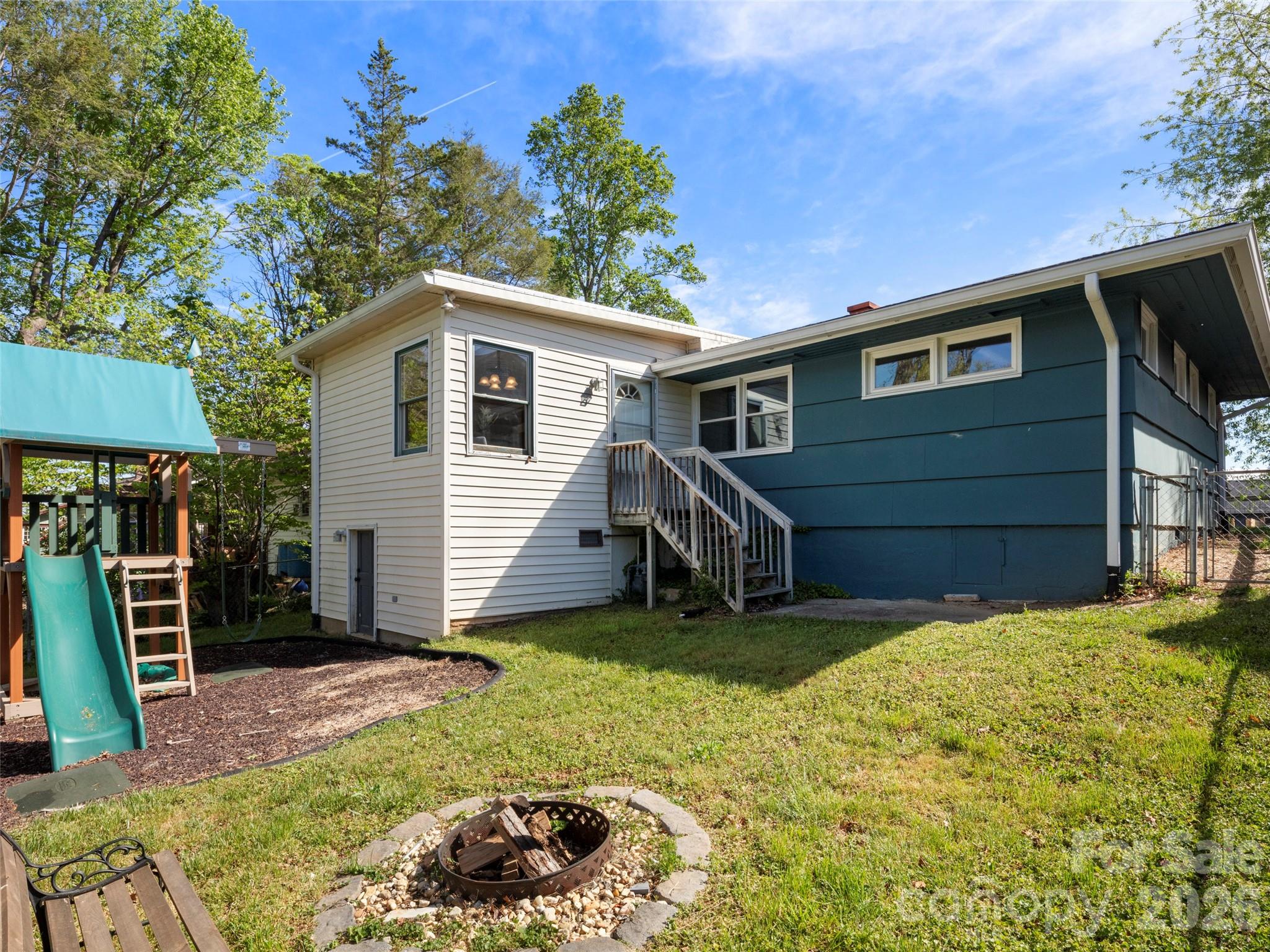 68 Vandalia Avenue — Asheville