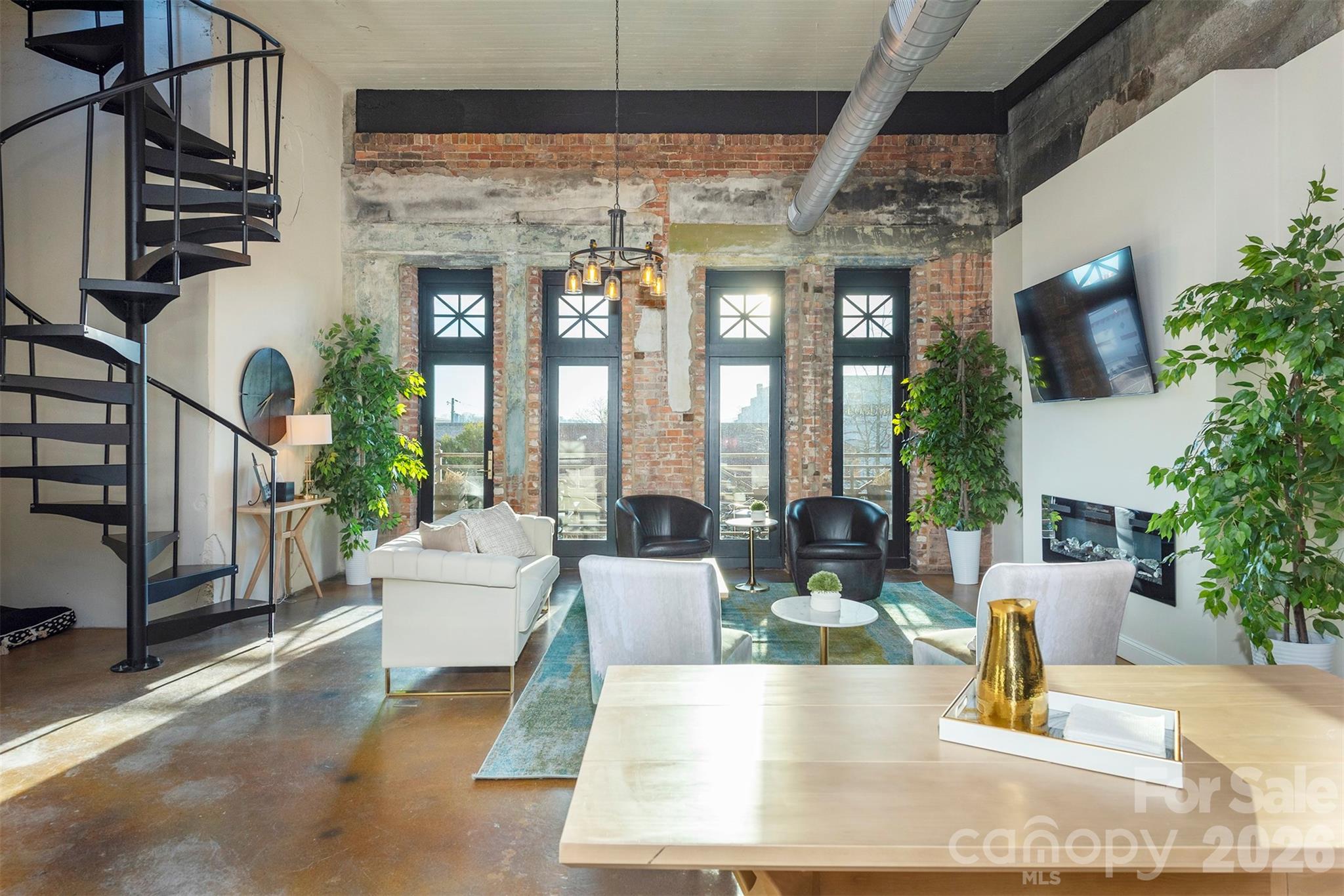 225 N Main Street #C — Hendersonville