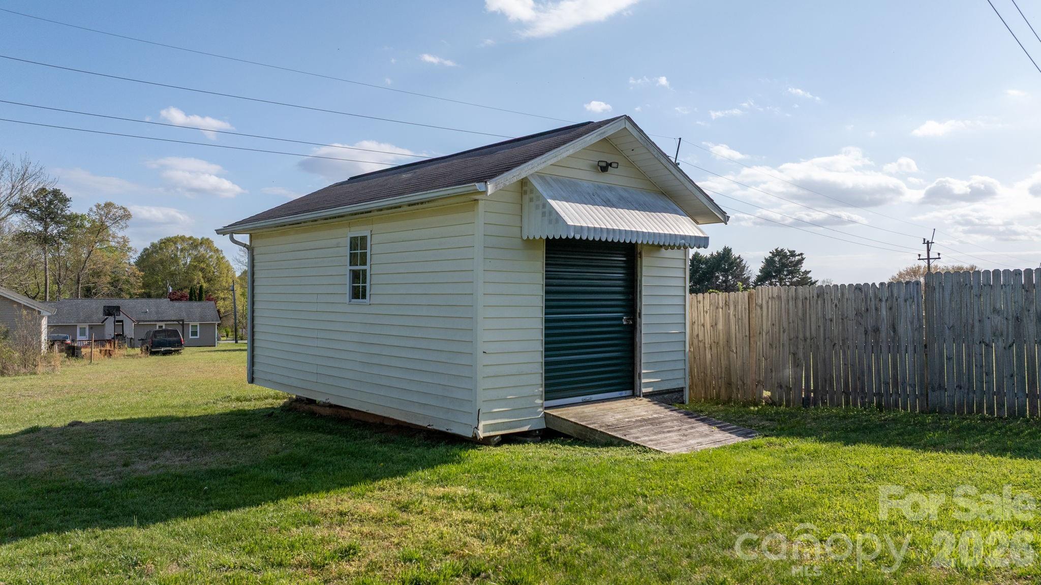 1315 Pear Drive — Conover