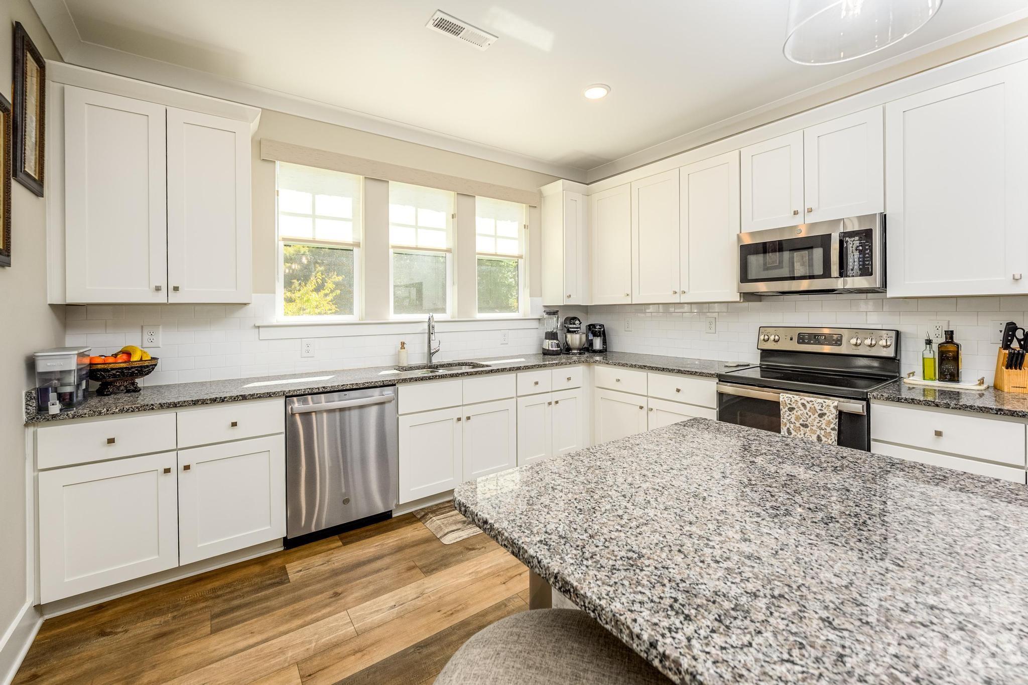 114 Glencoe Lane #102 — Mooresville