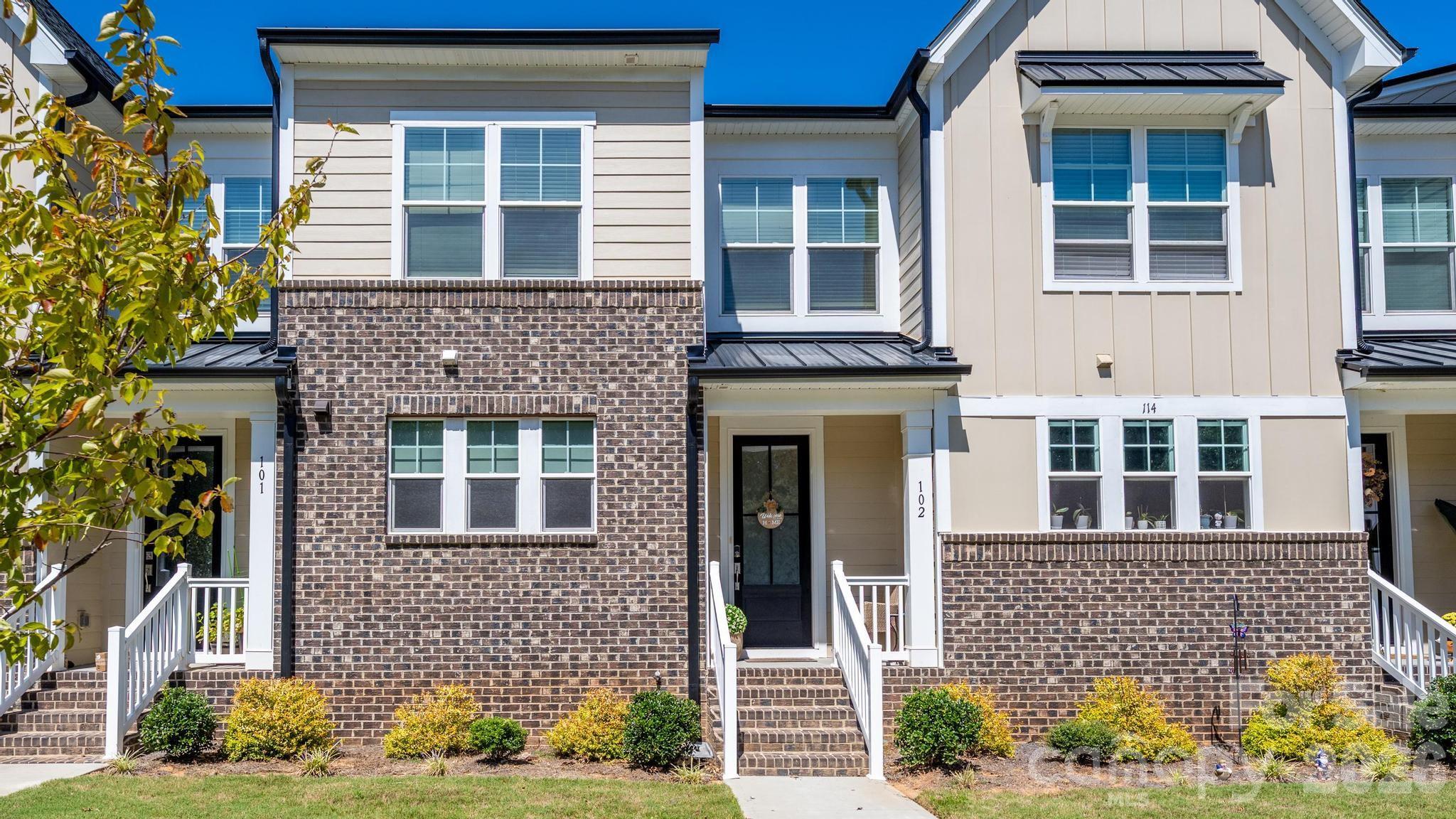 114 Glencoe Lane #102 — Mooresville