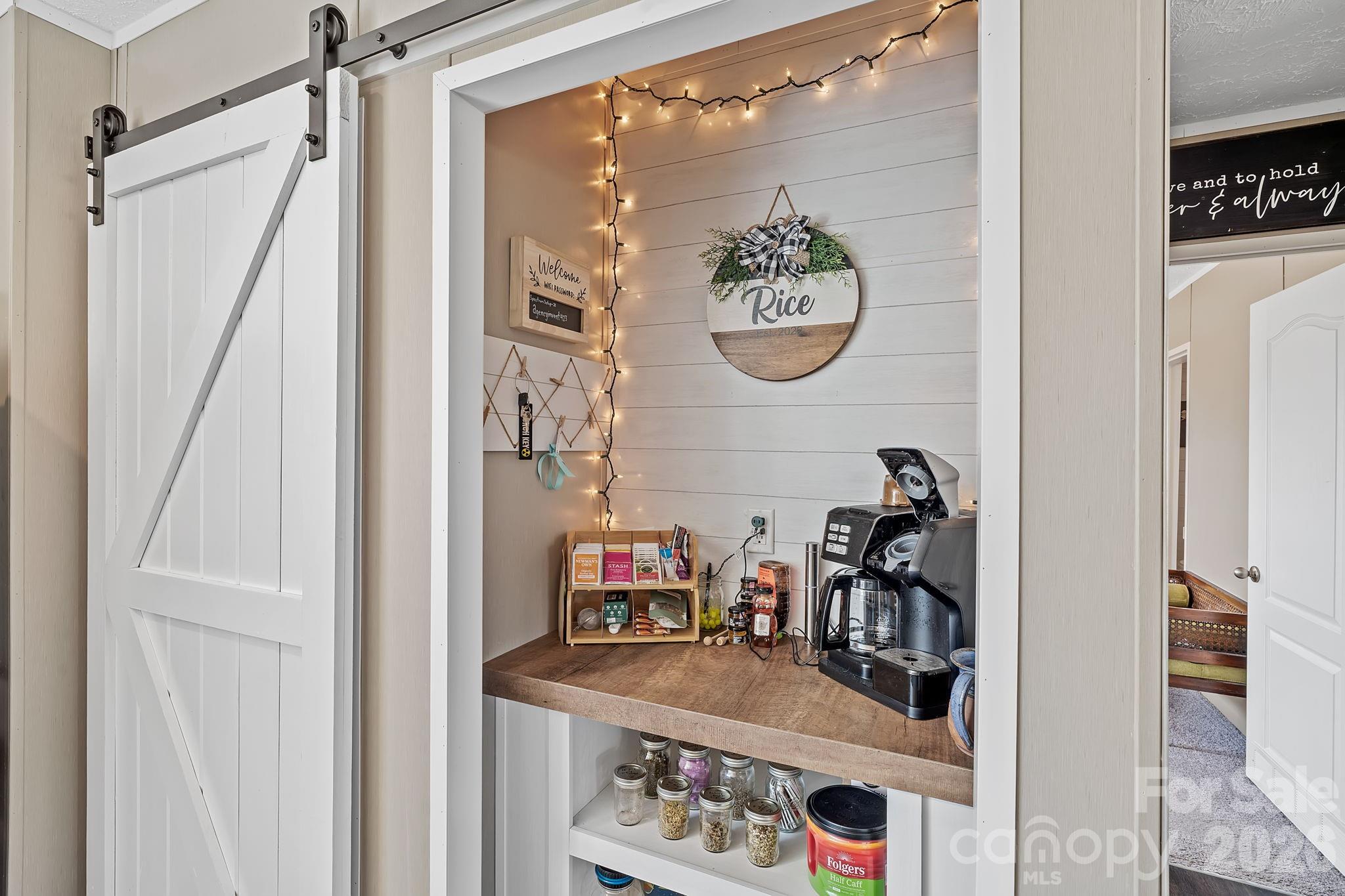 59 Alberto Way — Hendersonville