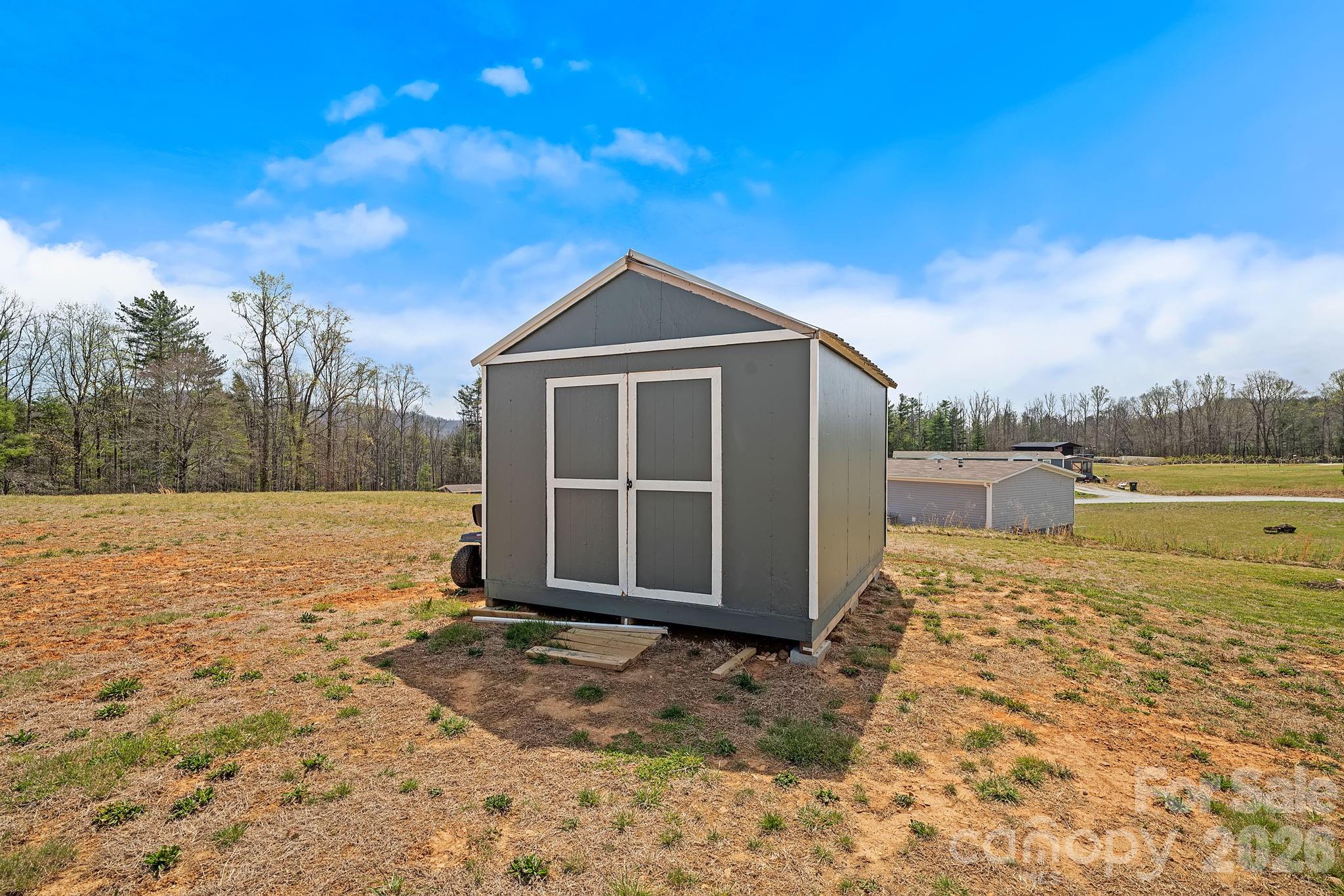 59 Alberto Way — Hendersonville