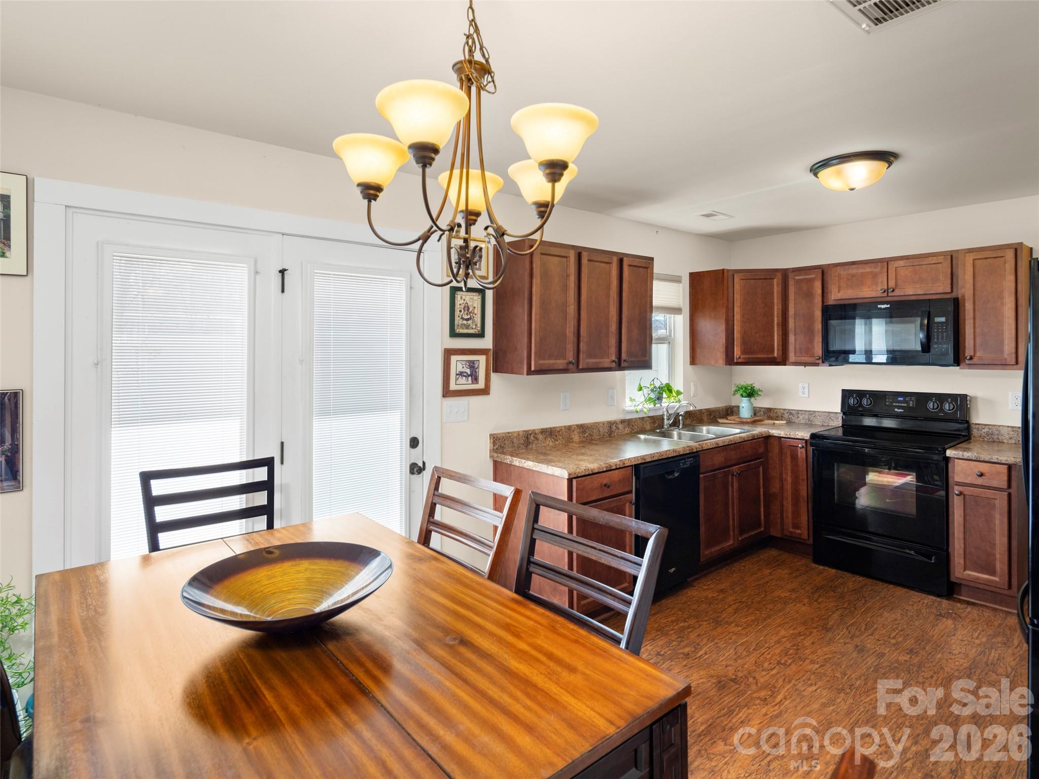 101 Monmouth Way — Candler
