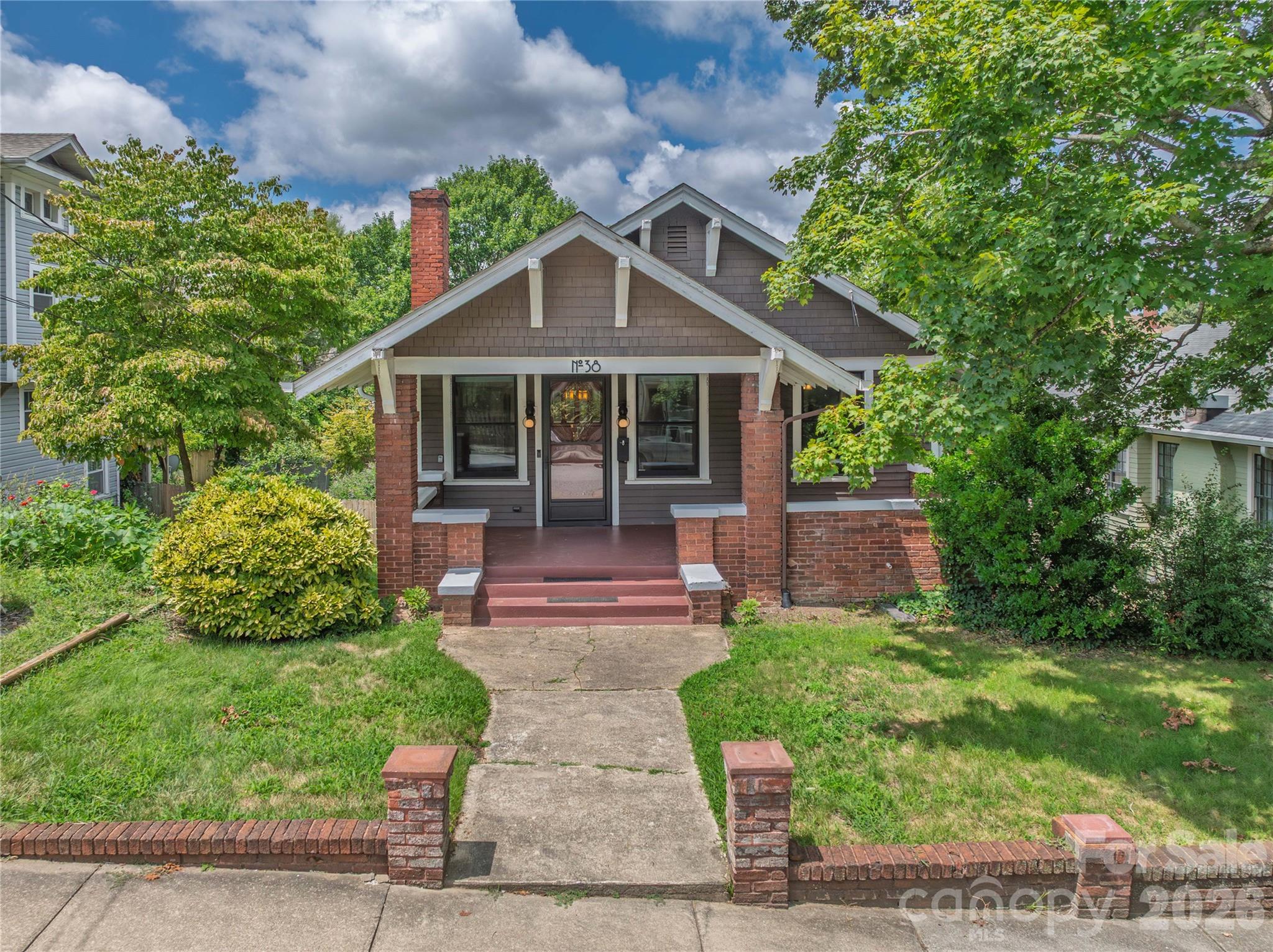 38 Austin Avenue — Asheville
