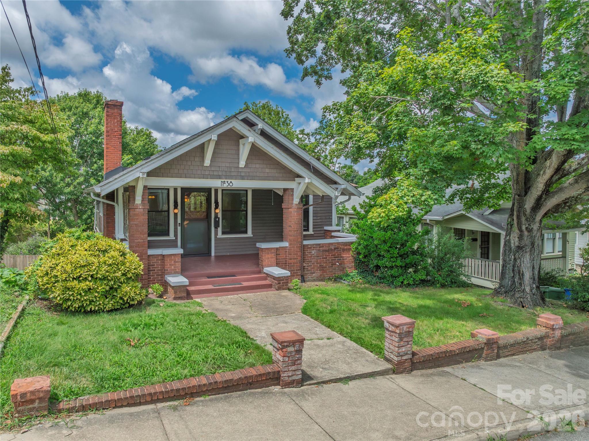 38 Austin Avenue — Asheville