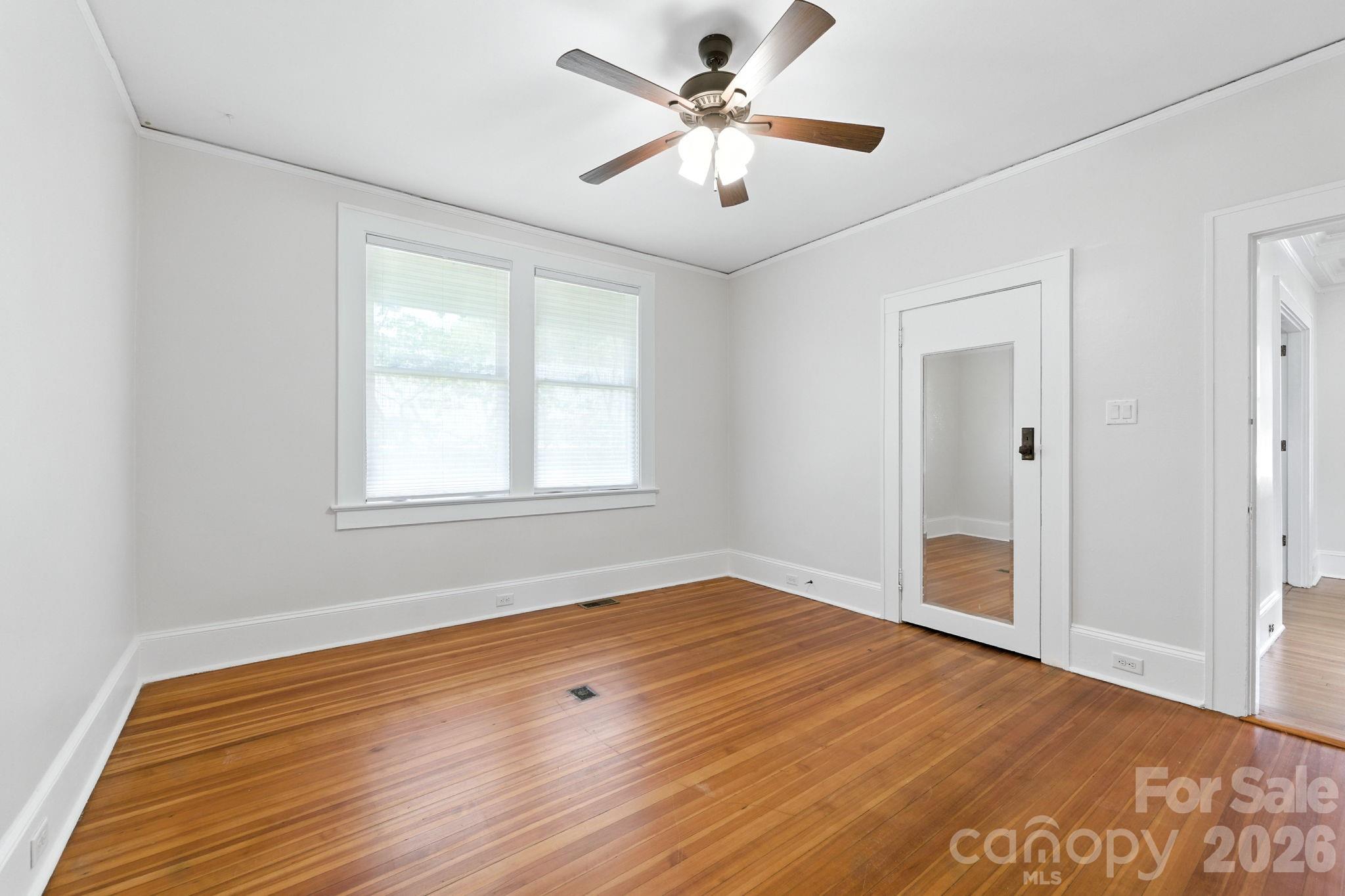 38 Austin Avenue — Asheville