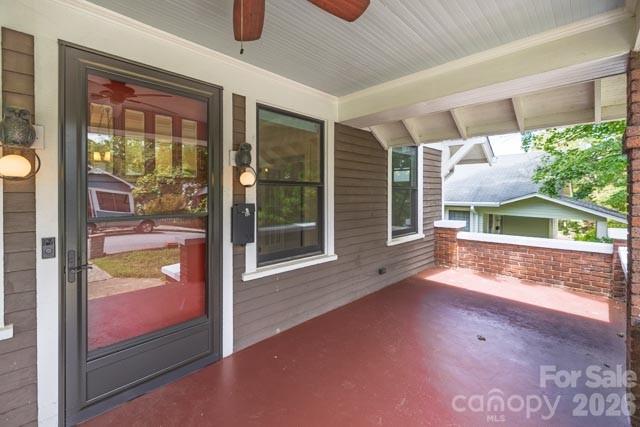 38 Austin Avenue — Asheville