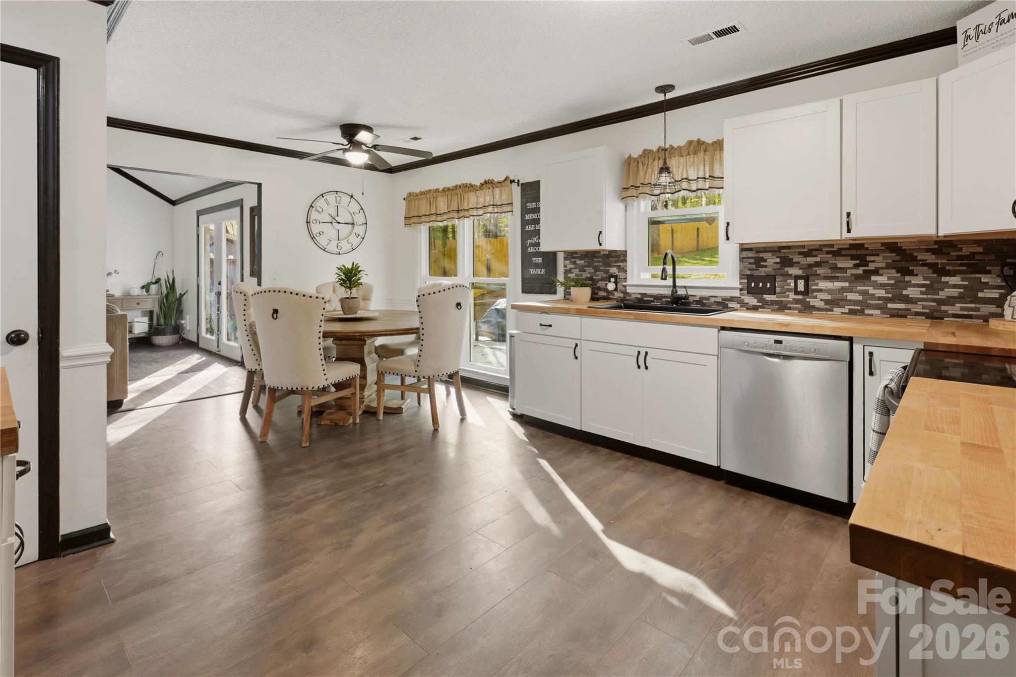 3616 Fair Oaks Place NW — Concord