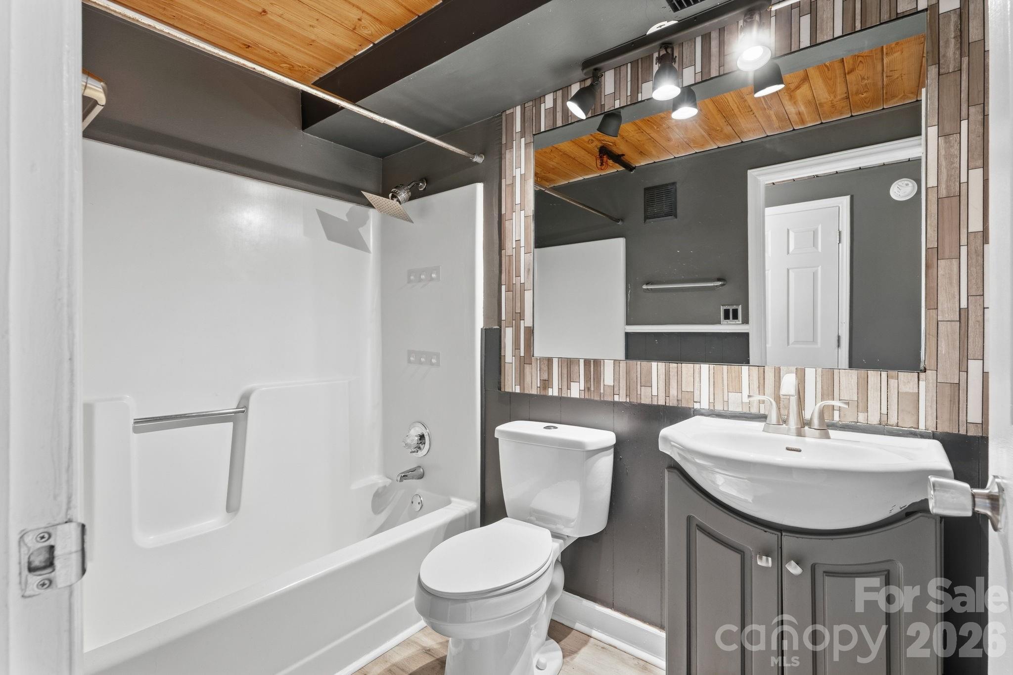201 S Hoskins Road #236 — Charlotte