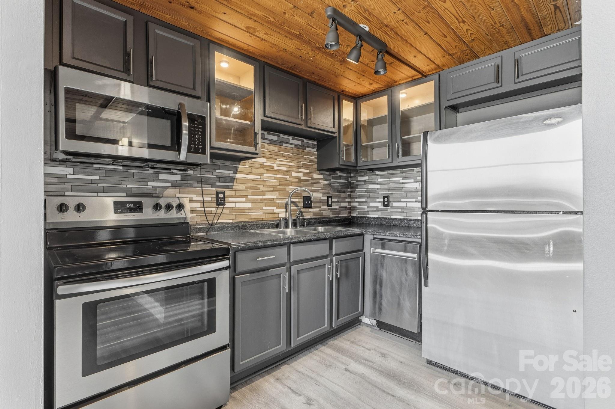 201 S Hoskins Road #236 — Charlotte