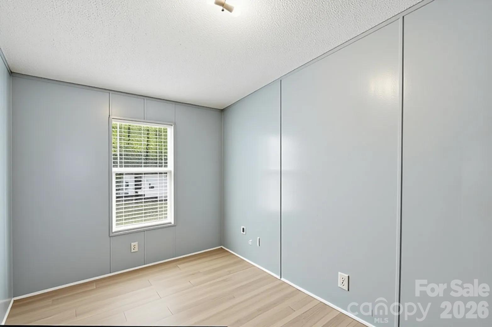 605 Ridgewood Court — Mount Holly