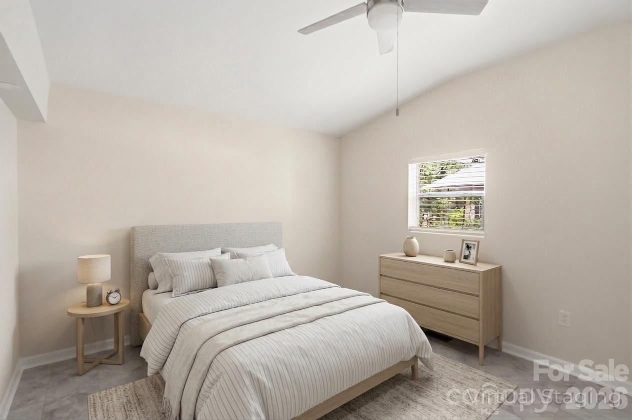 605 Ridgewood Court — Mount Holly