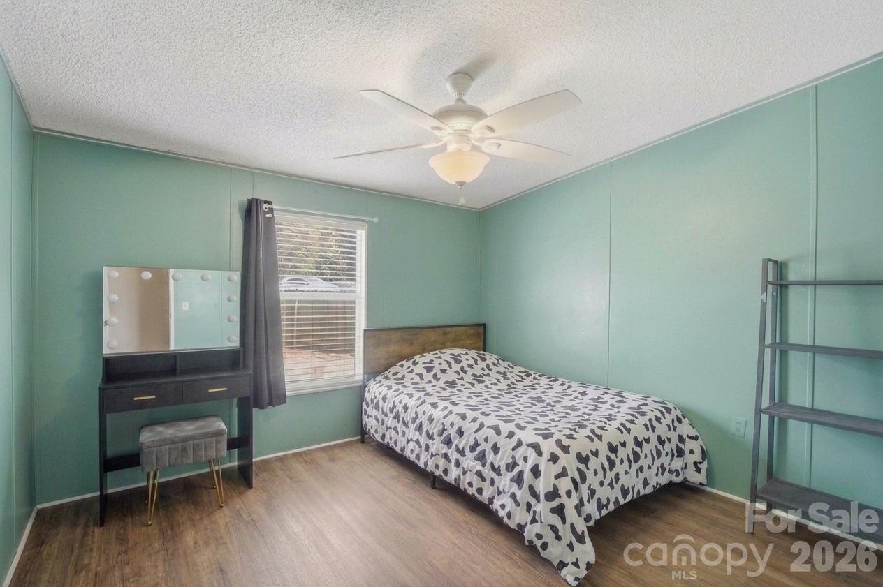 605 Ridgewood Court — Mount Holly