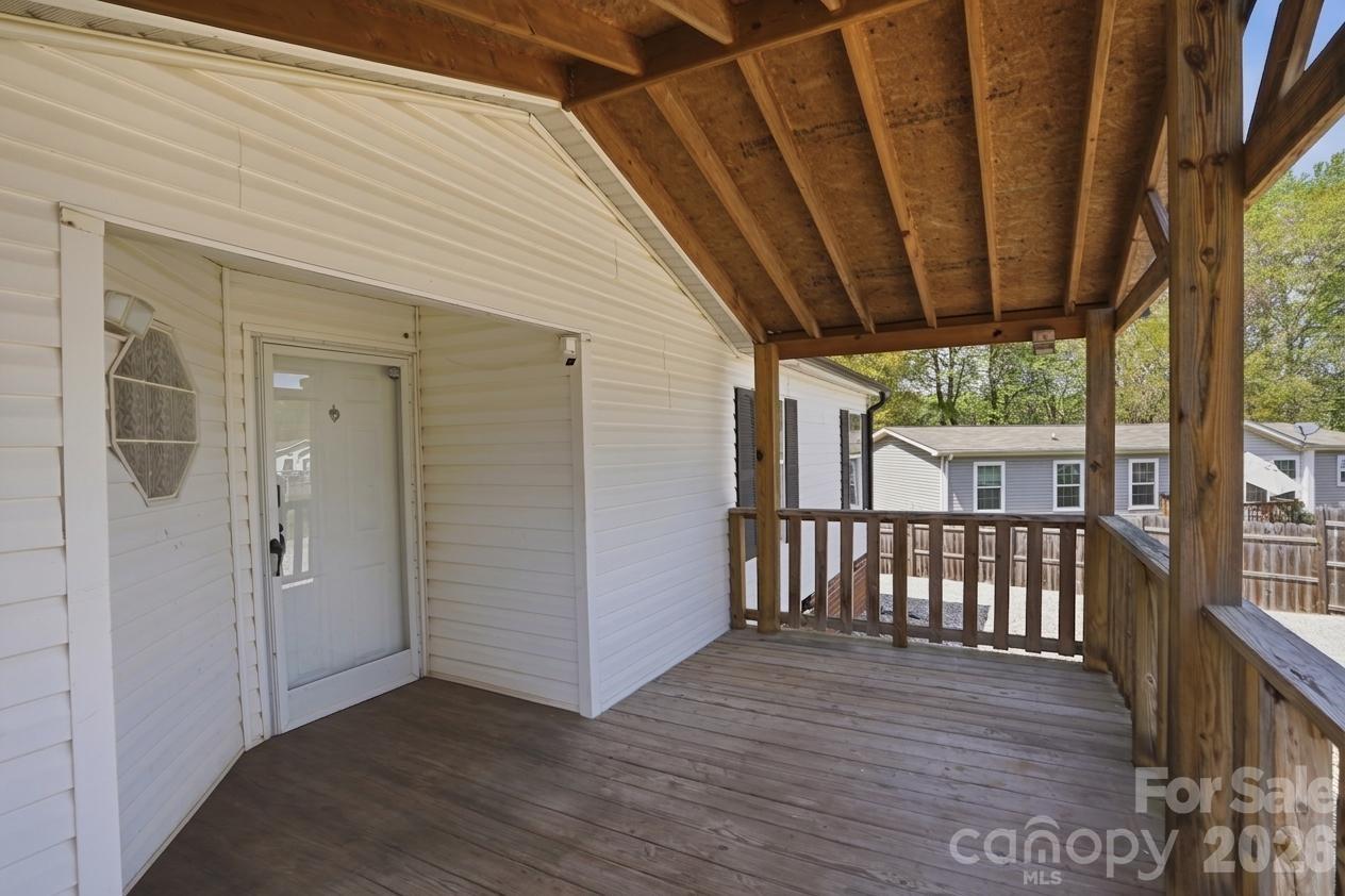 605 Ridgewood Court — Mount Holly