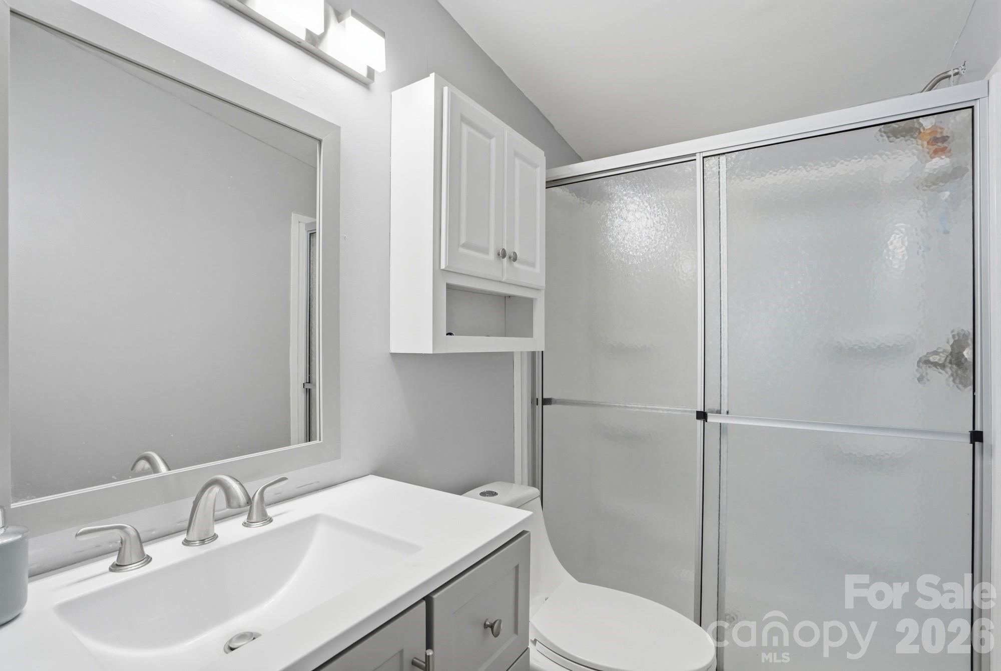 605 Ridgewood Court — Mount Holly