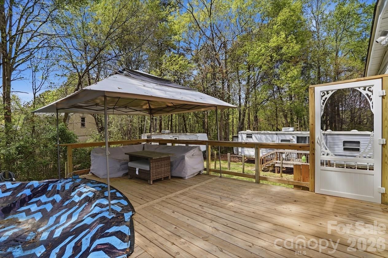 605 Ridgewood Court — Mount Holly