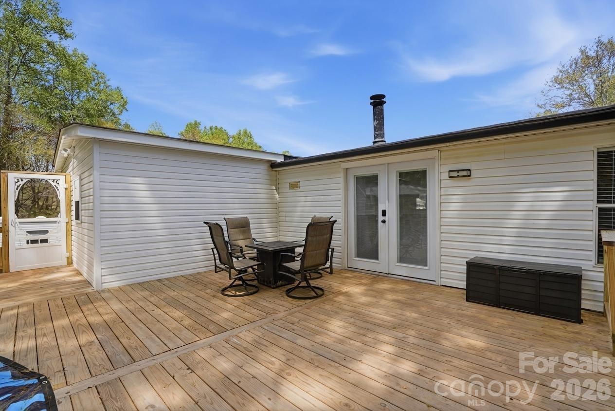 605 Ridgewood Court — Mount Holly
