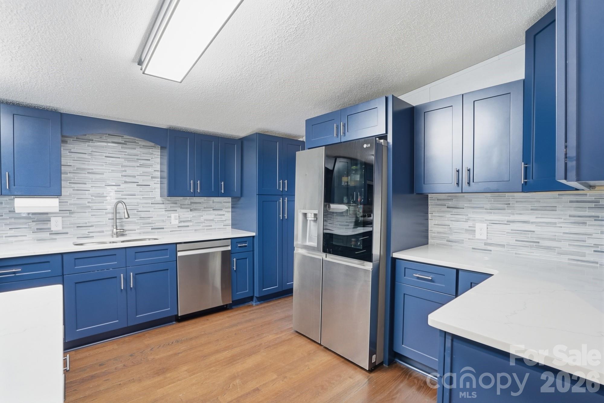 605 Ridgewood Court — Mount Holly